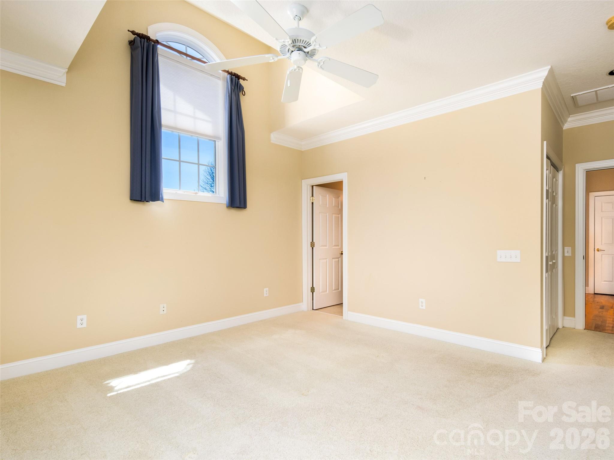 124 Towne Place Drive — Hendersonville