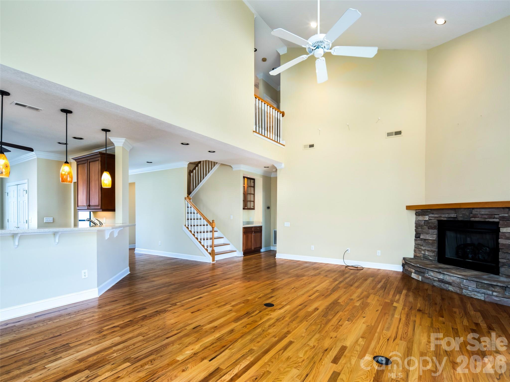 124 Towne Place Drive — Hendersonville