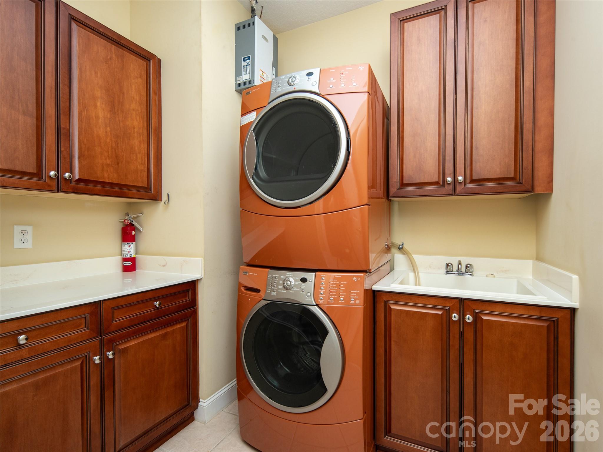 124 Towne Place Drive — Hendersonville