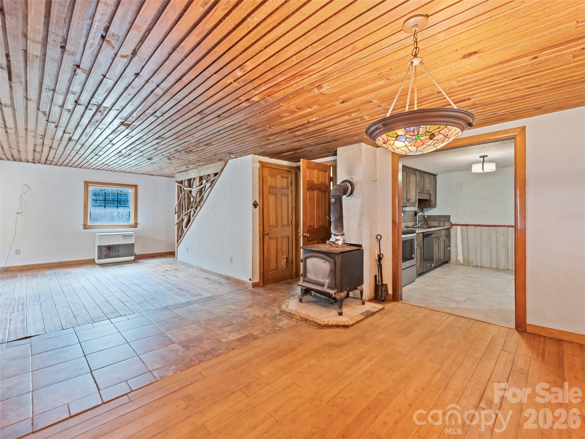 838 Hidden Valley Road — Clyde