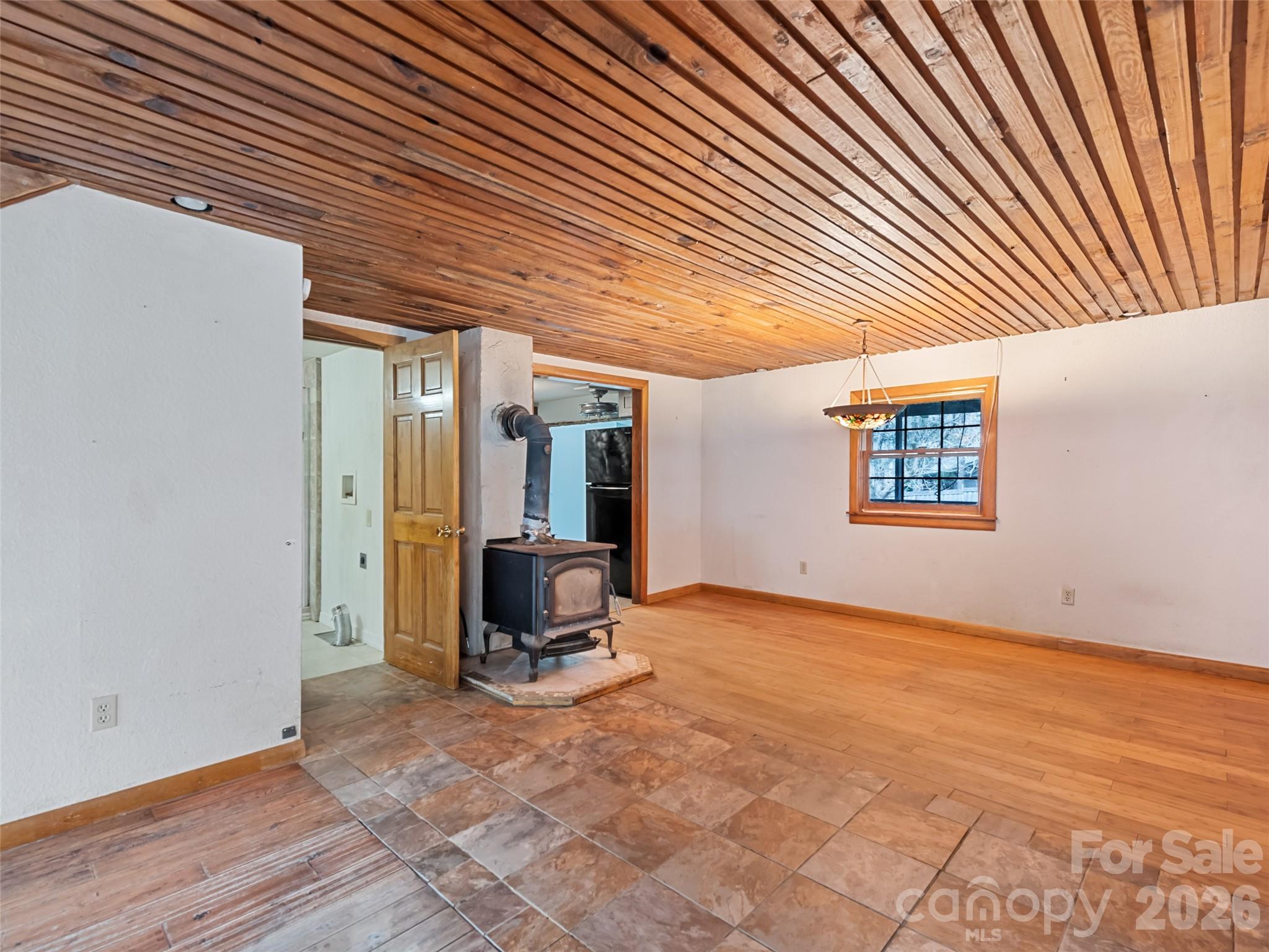 838 Hidden Valley Road — Clyde