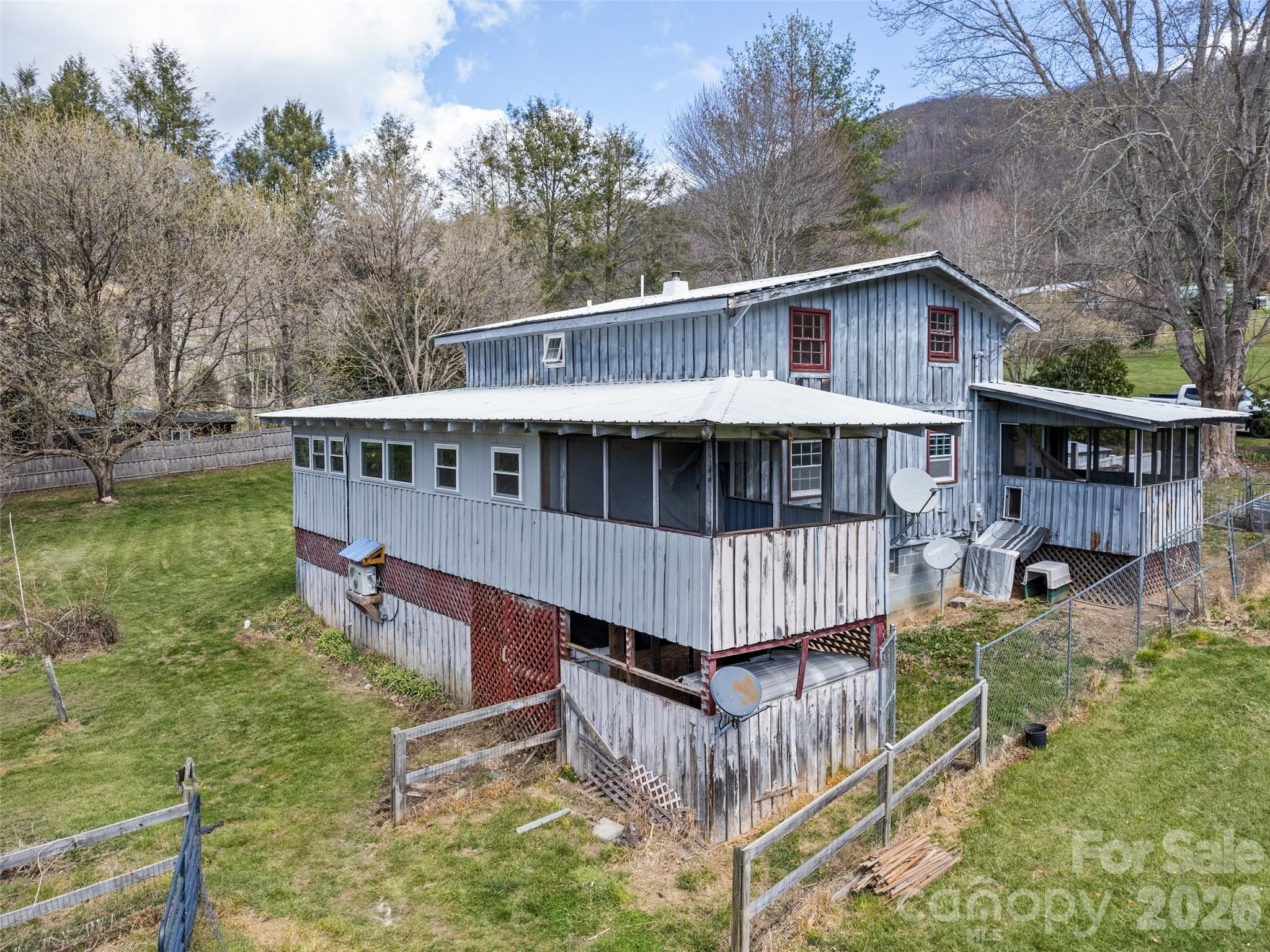 838 Hidden Valley Road — Clyde