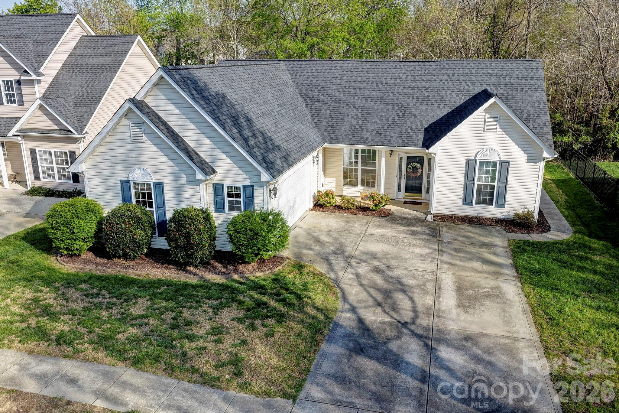 8423 Meadowcreek Village Drive — Locust