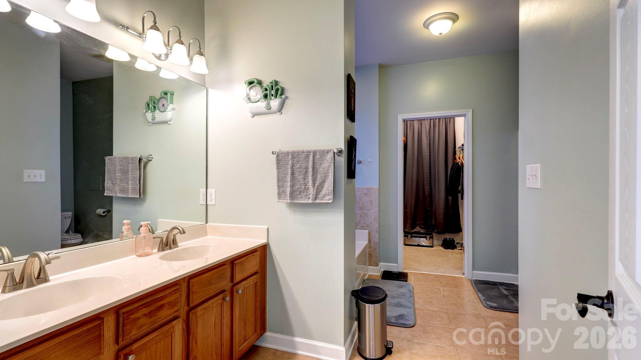 8423 Meadowcreek Village Drive — Locust