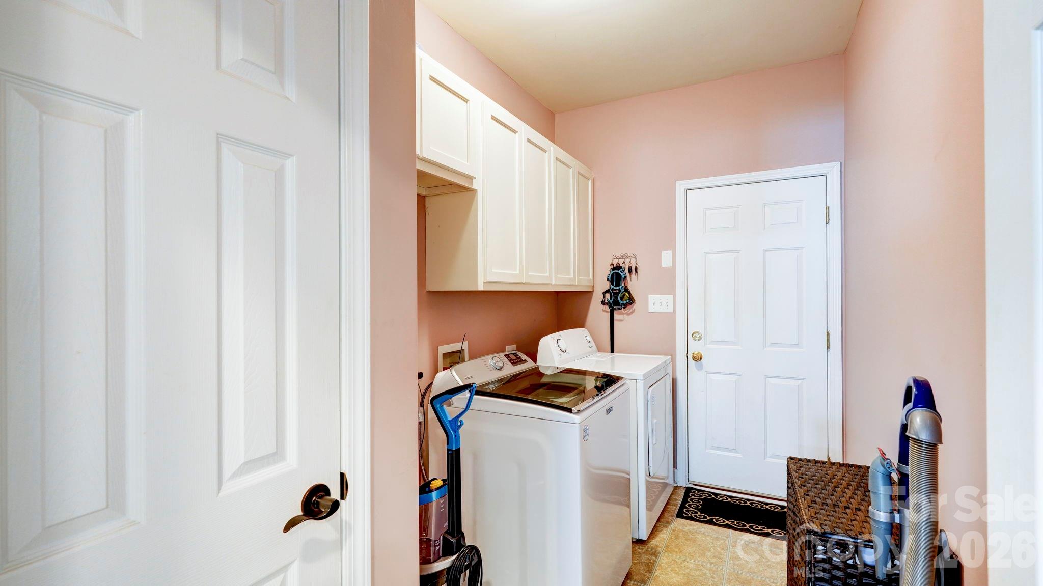8423 Meadowcreek Village Drive — Locust