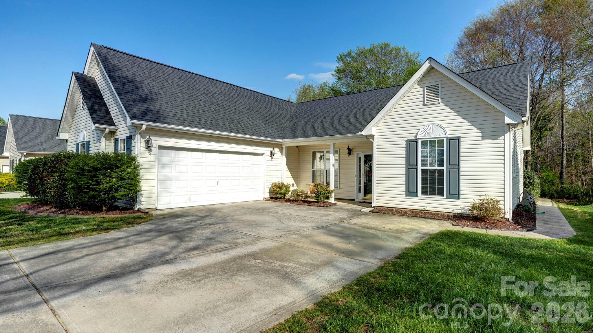8423 Meadowcreek Village Drive — Locust
