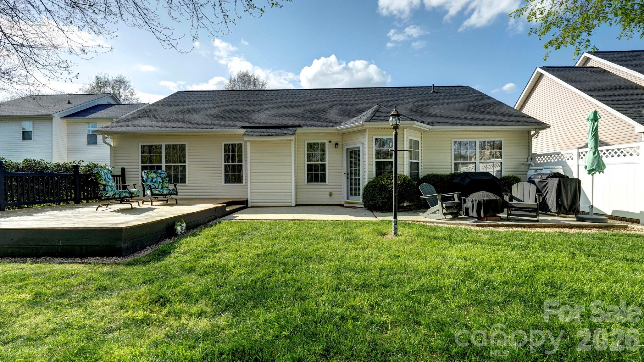 8423 Meadowcreek Village Drive — Locust
