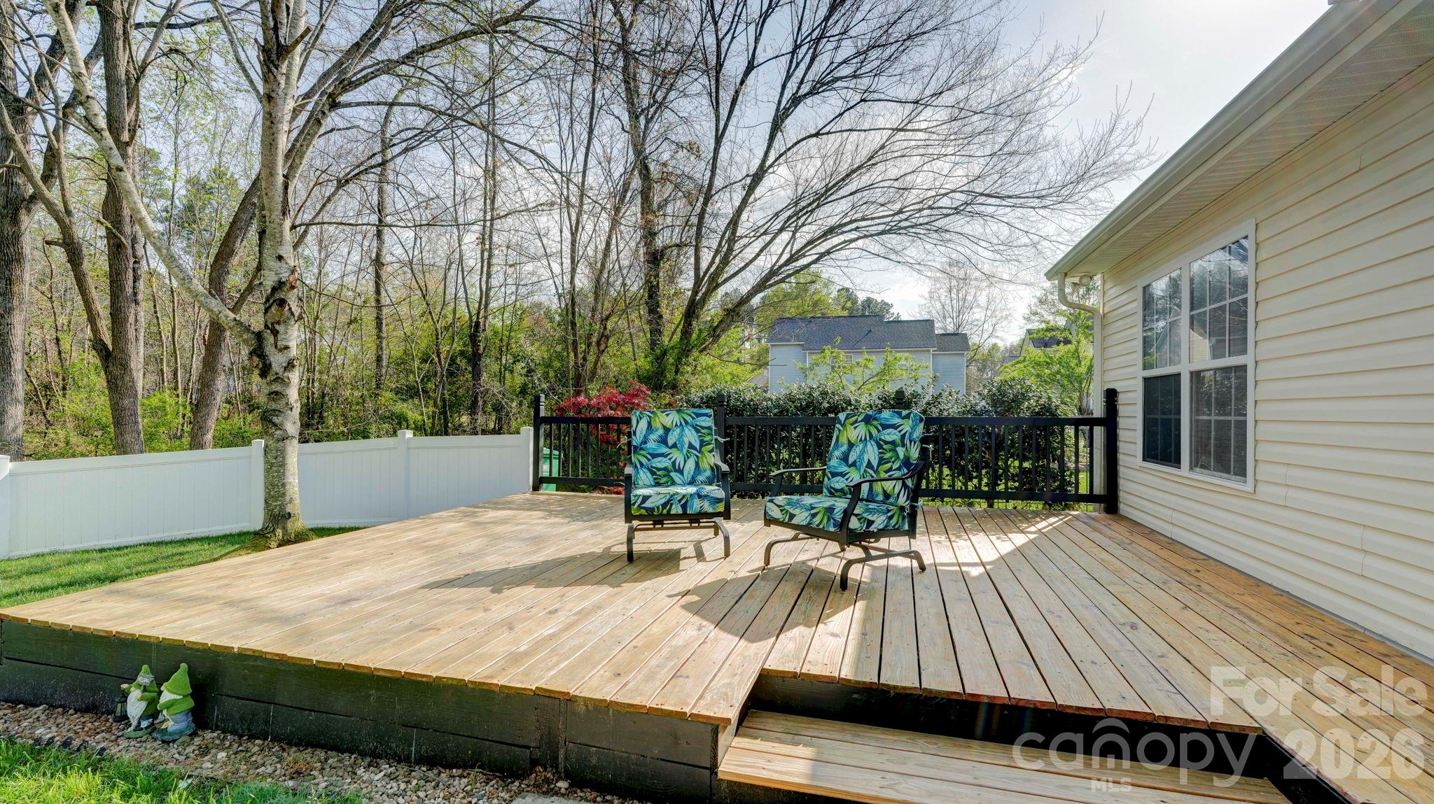 8423 Meadowcreek Village Drive — Locust