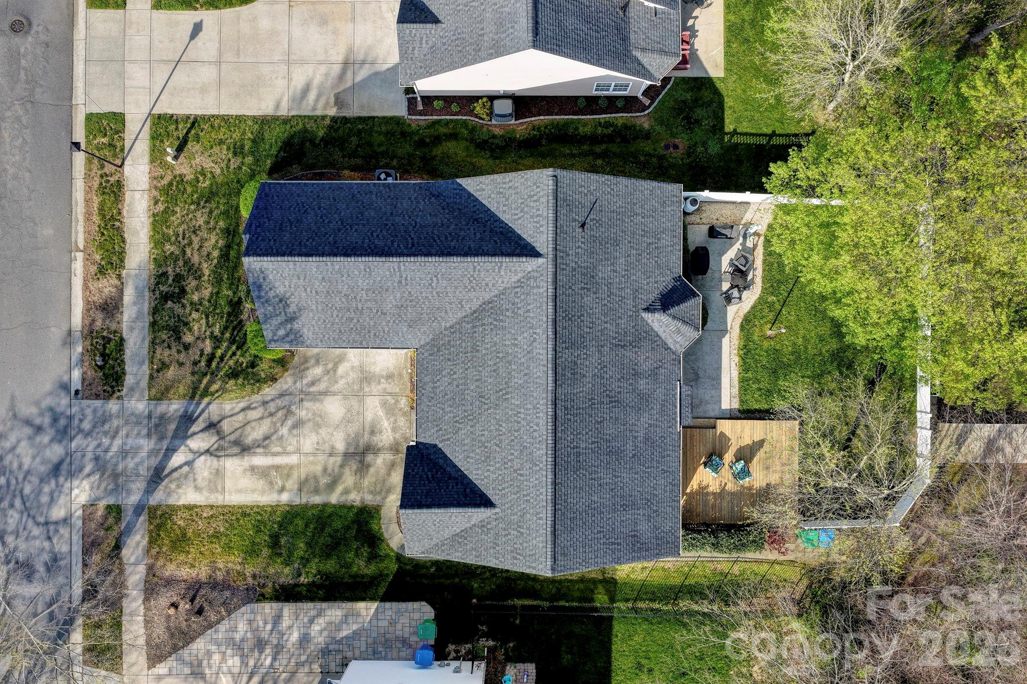 8423 Meadowcreek Village Drive — Locust