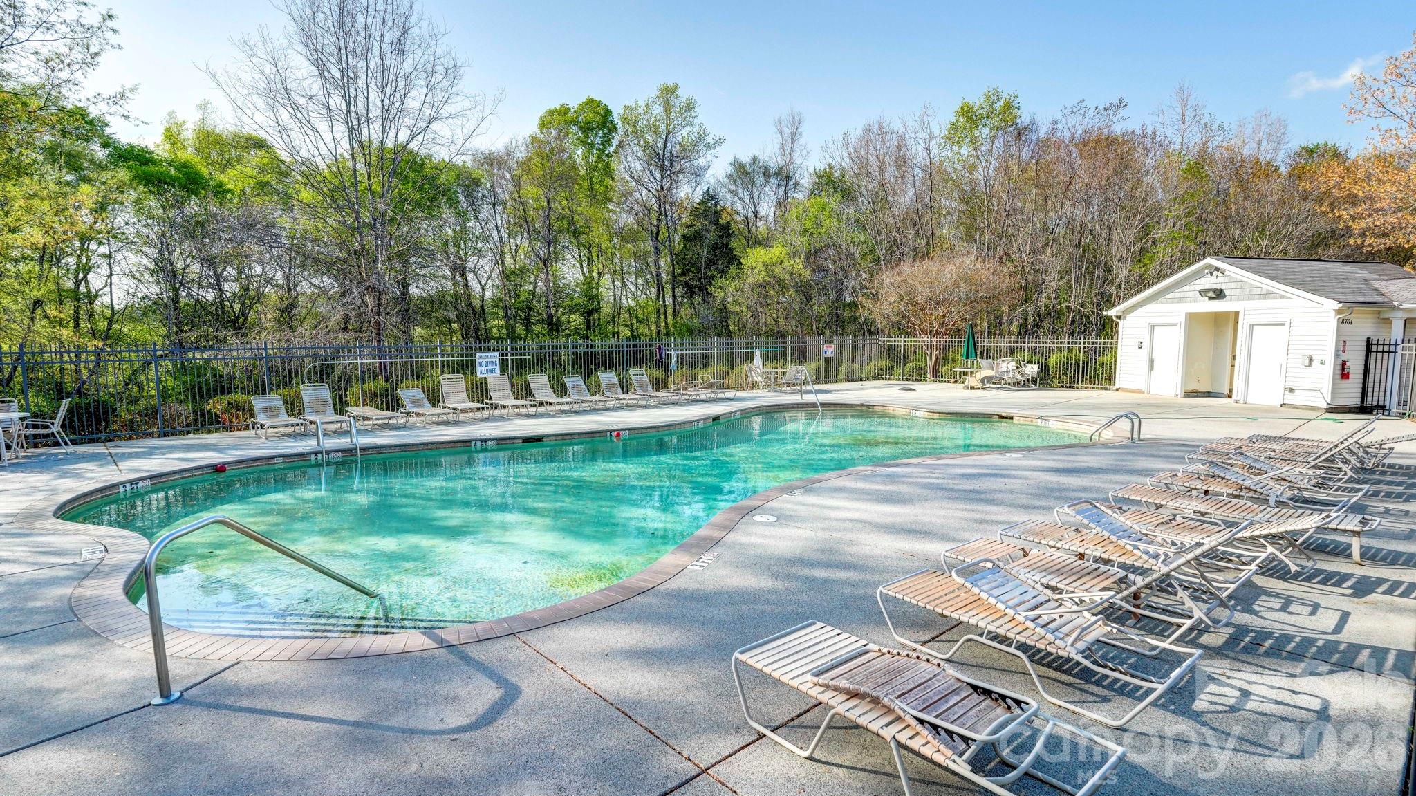 8423 Meadowcreek Village Drive — Locust