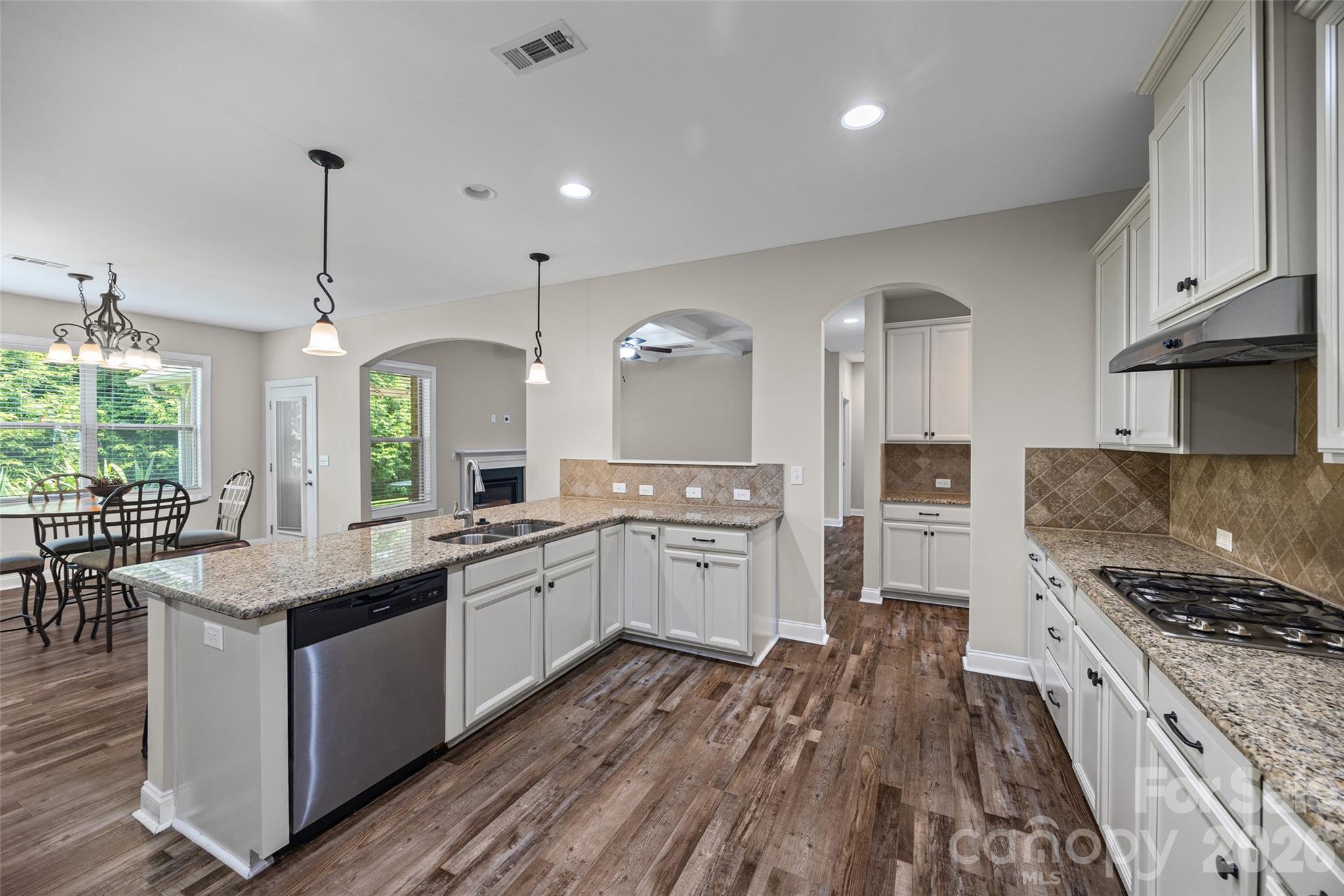 324 Kerrydale Court — Clover