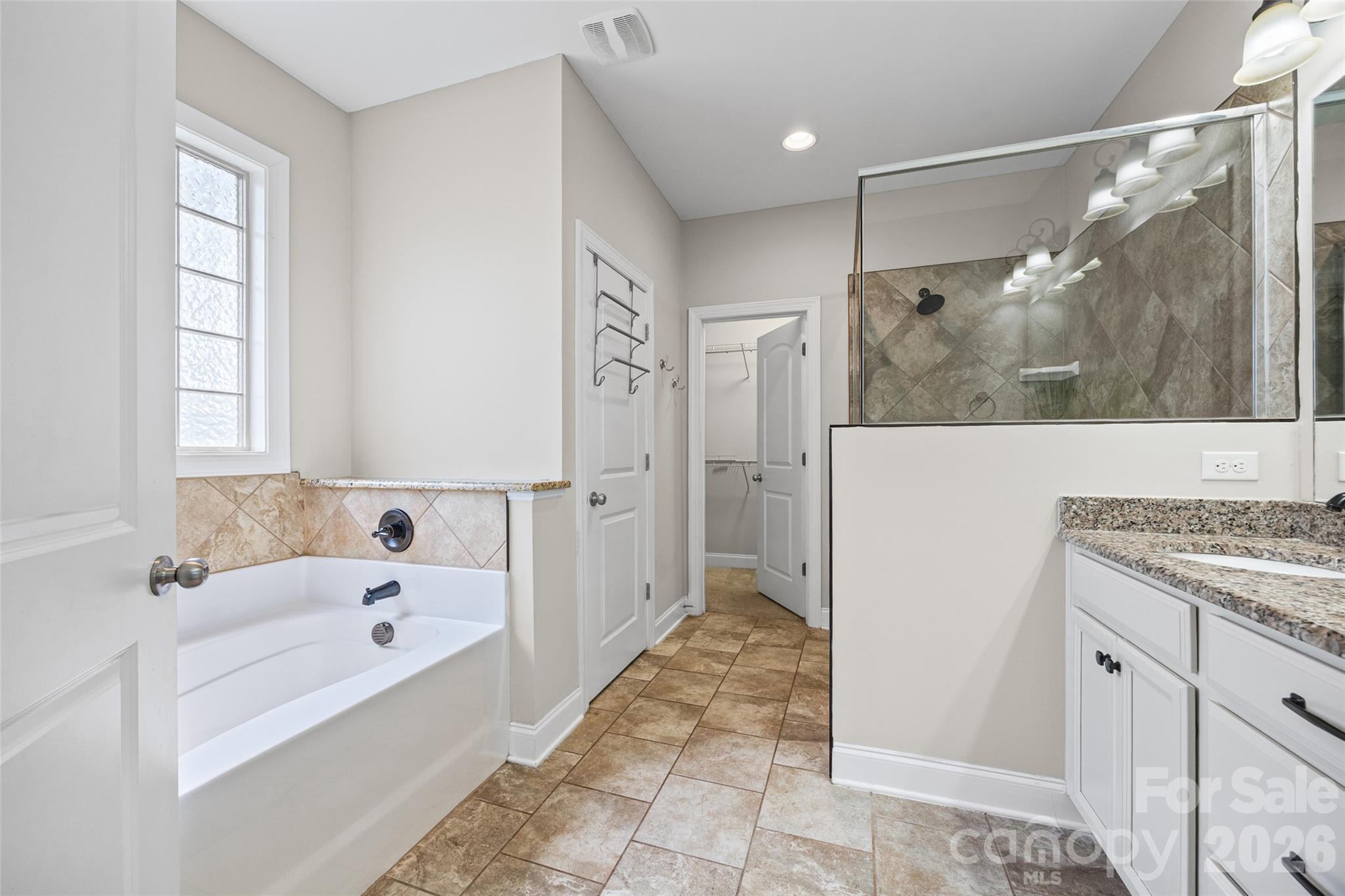 324 Kerrydale Court — Clover