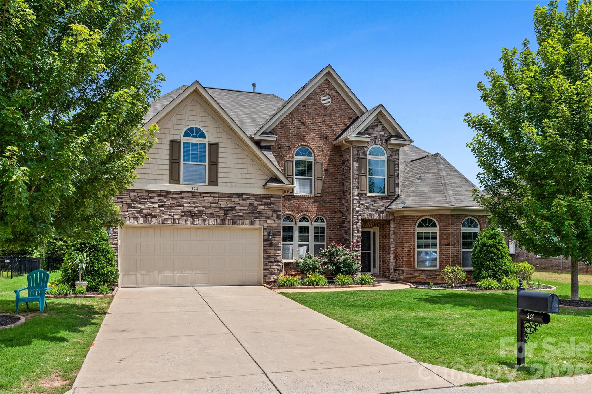 324 Kerrydale Court — Clover