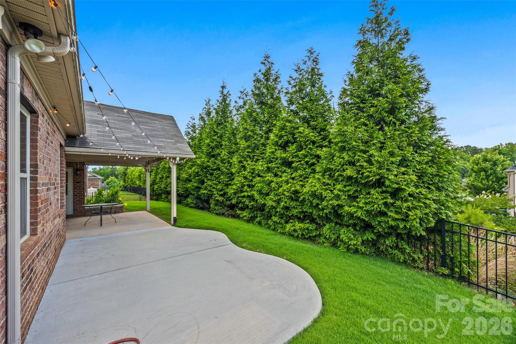 324 Kerrydale Court — Clover