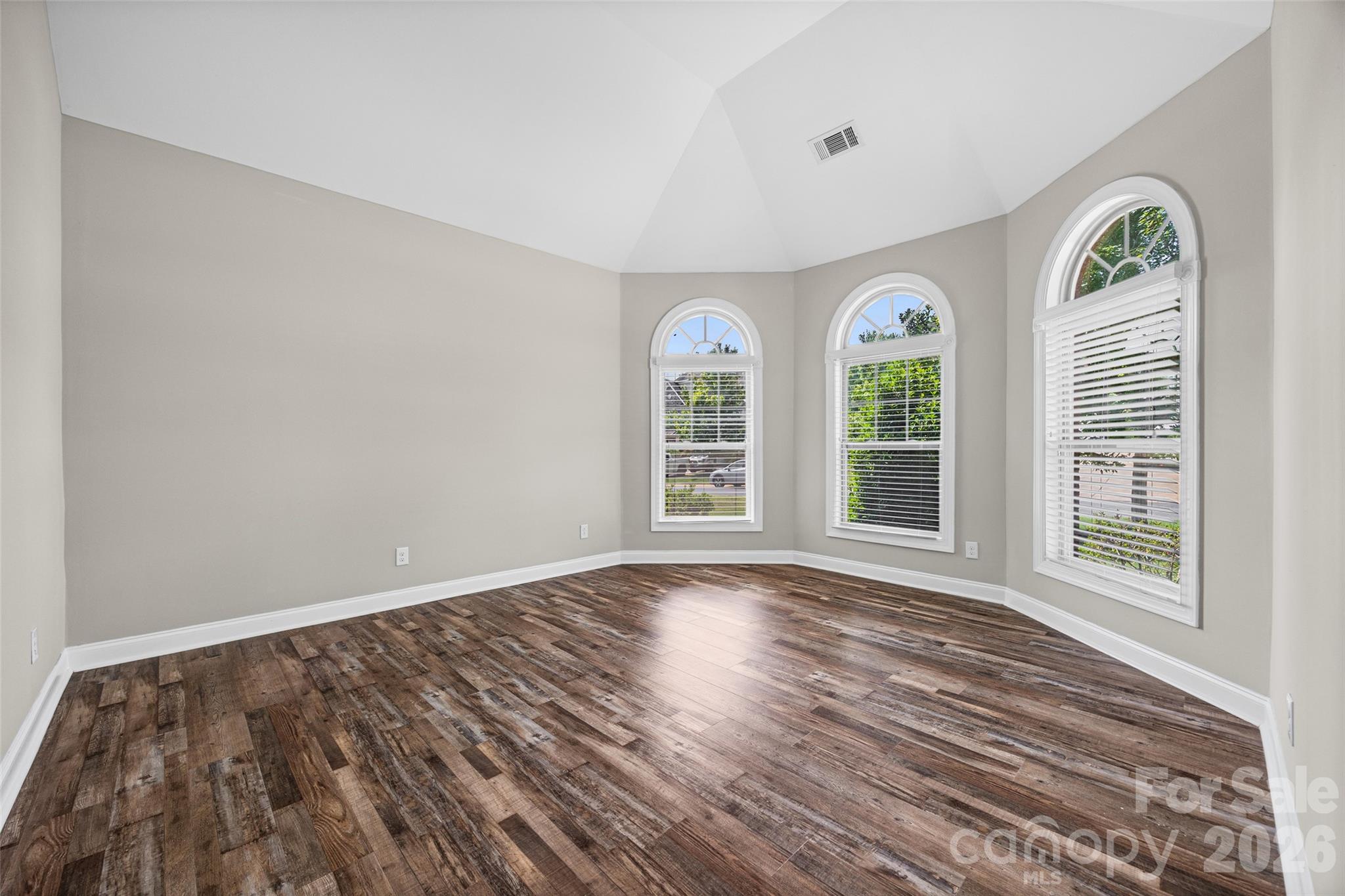 324 Kerrydale Court — Clover