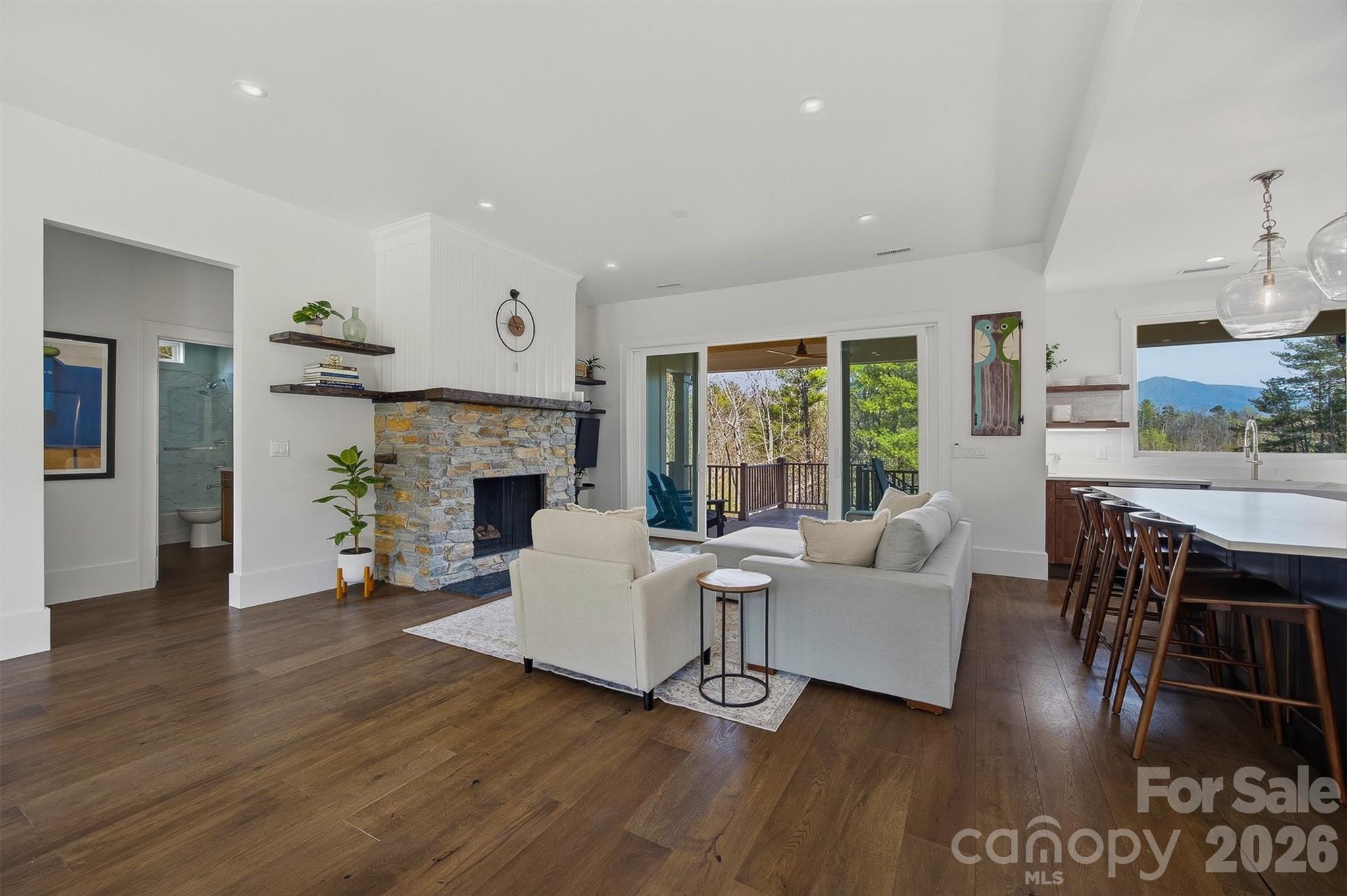 217 Sycamore Drive — Nebo