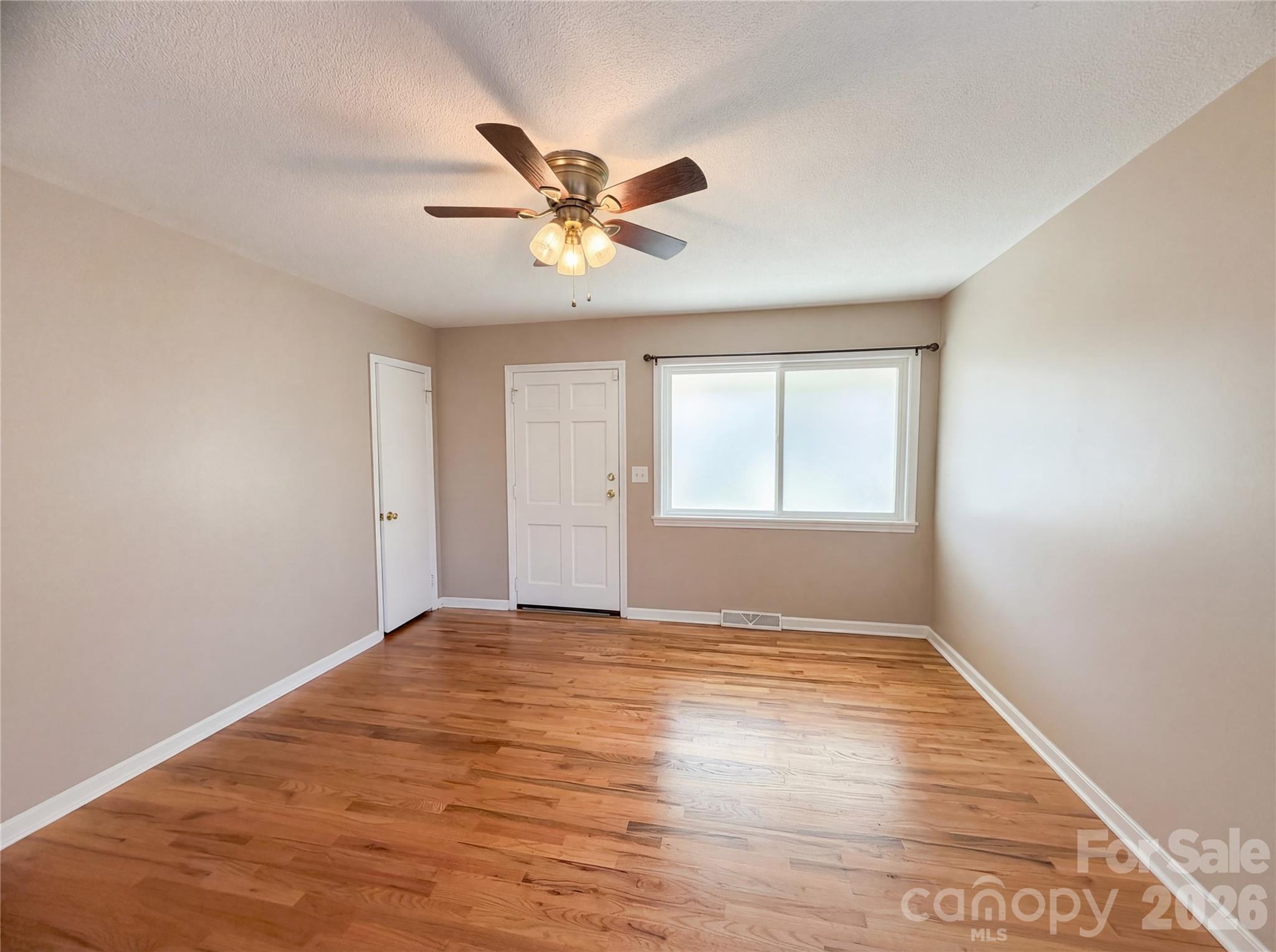 290 Salem Avenue — Dallas