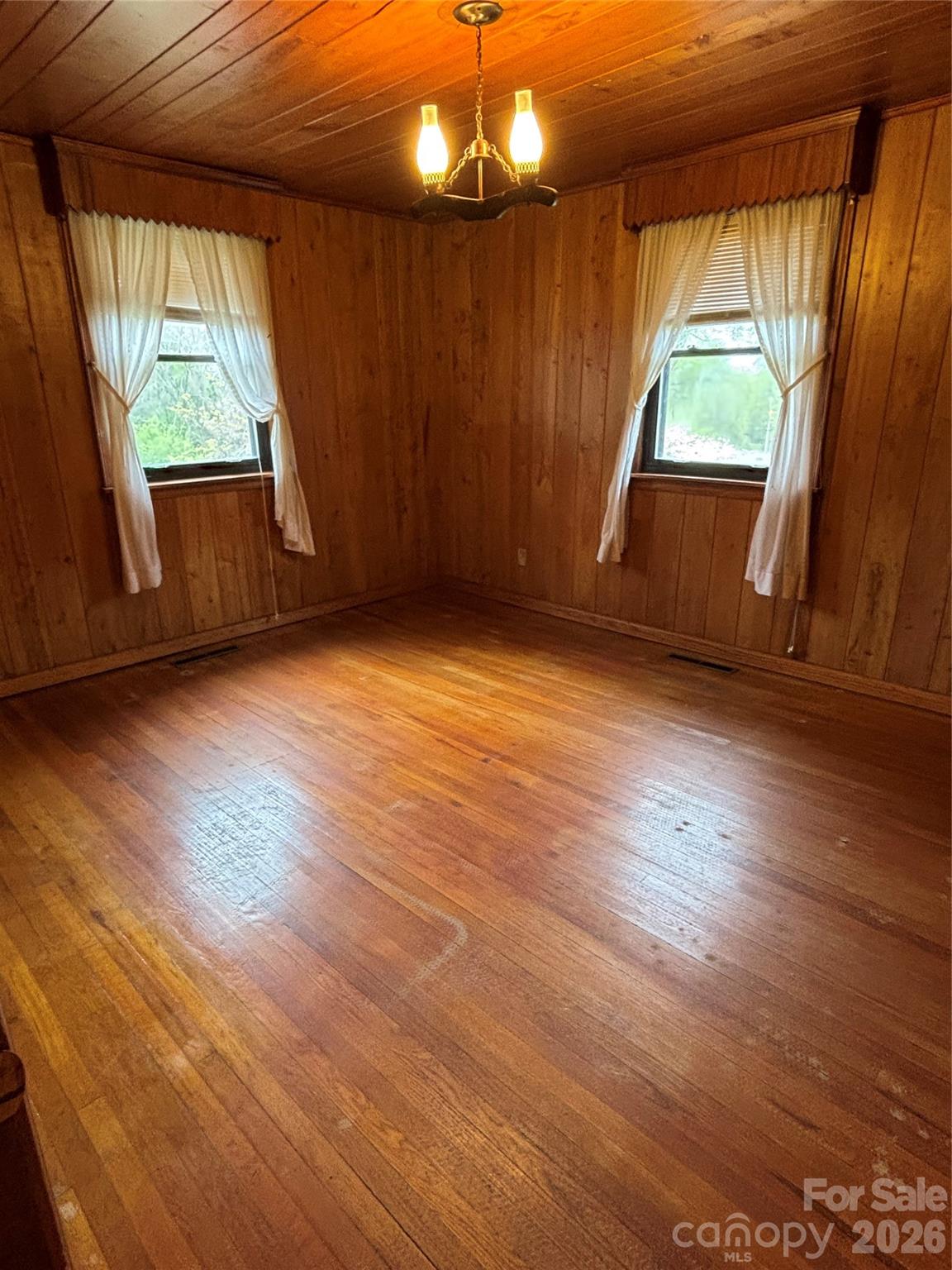819 N Piedmont Avenue — Kings Mountain