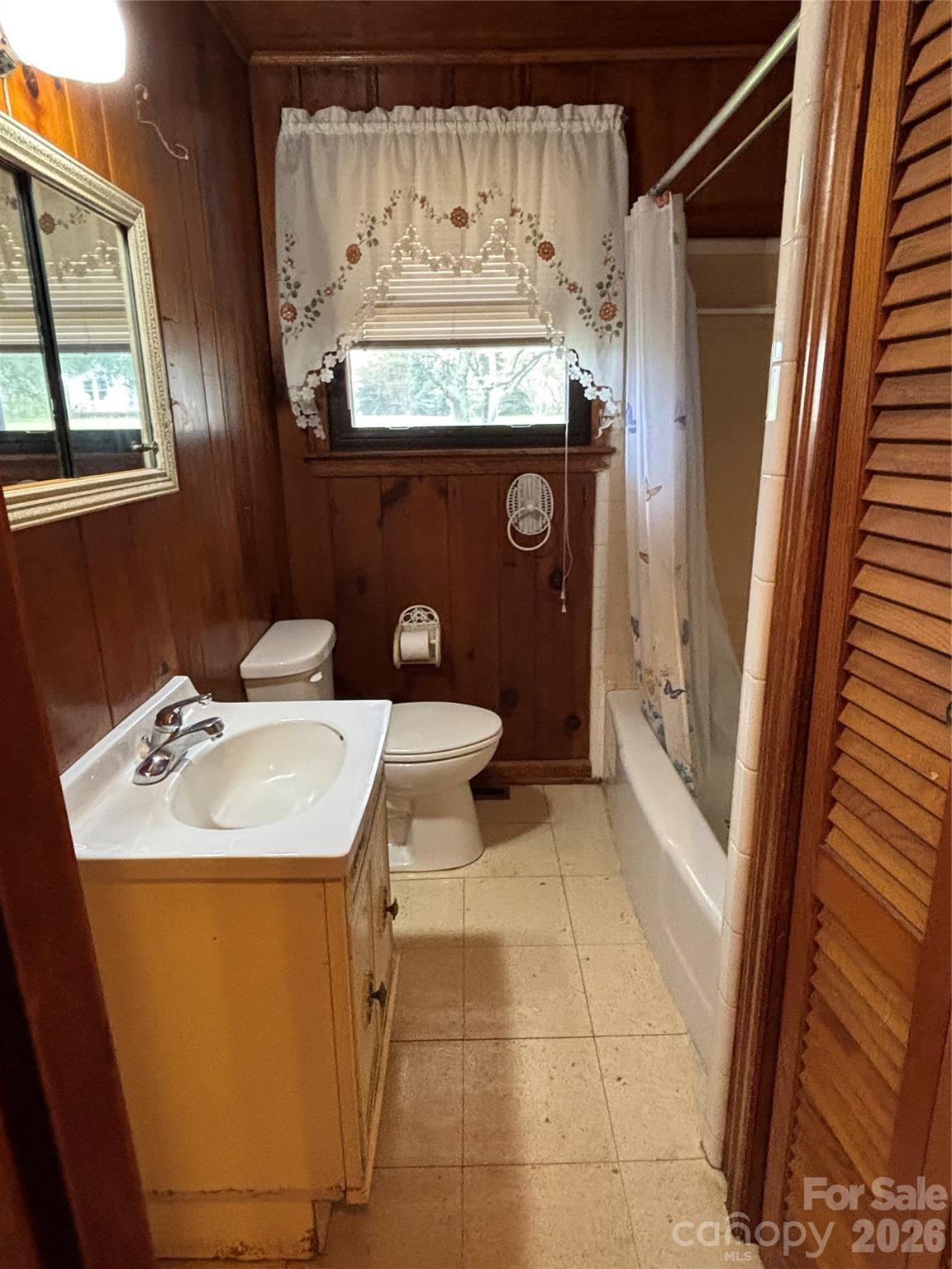 819 N Piedmont Avenue — Kings Mountain