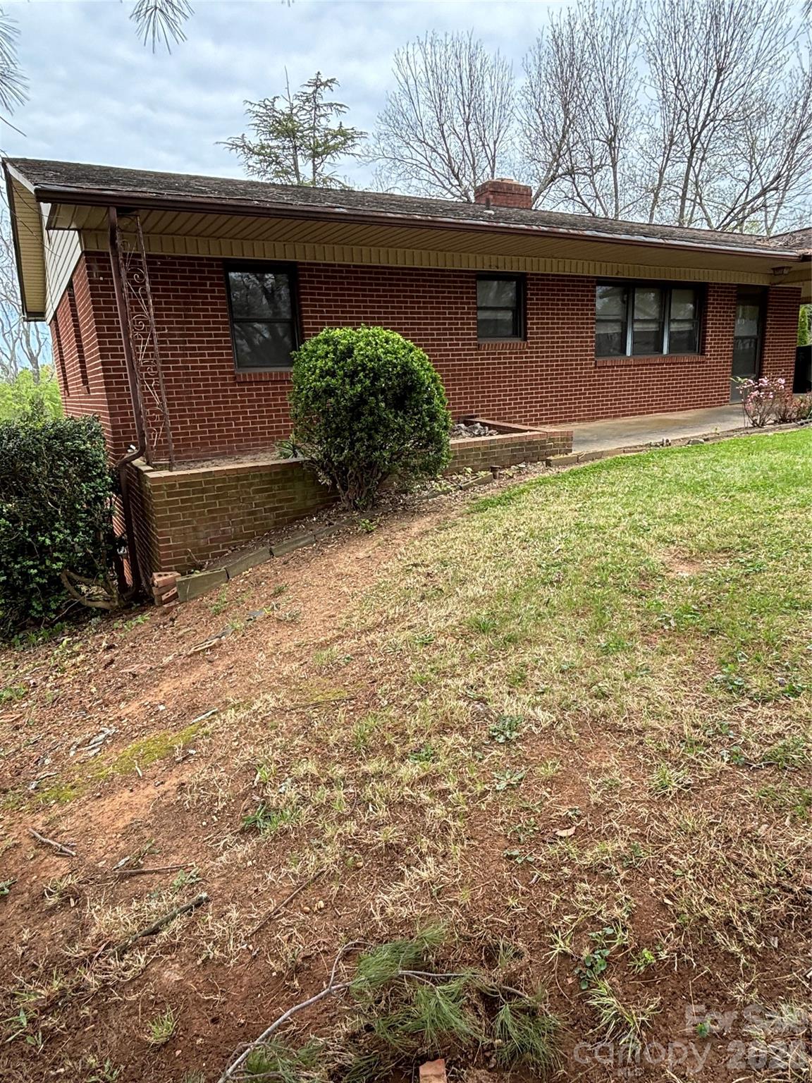 819 N Piedmont Avenue — Kings Mountain