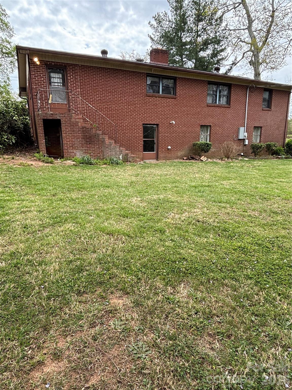 819 N Piedmont Avenue — Kings Mountain
