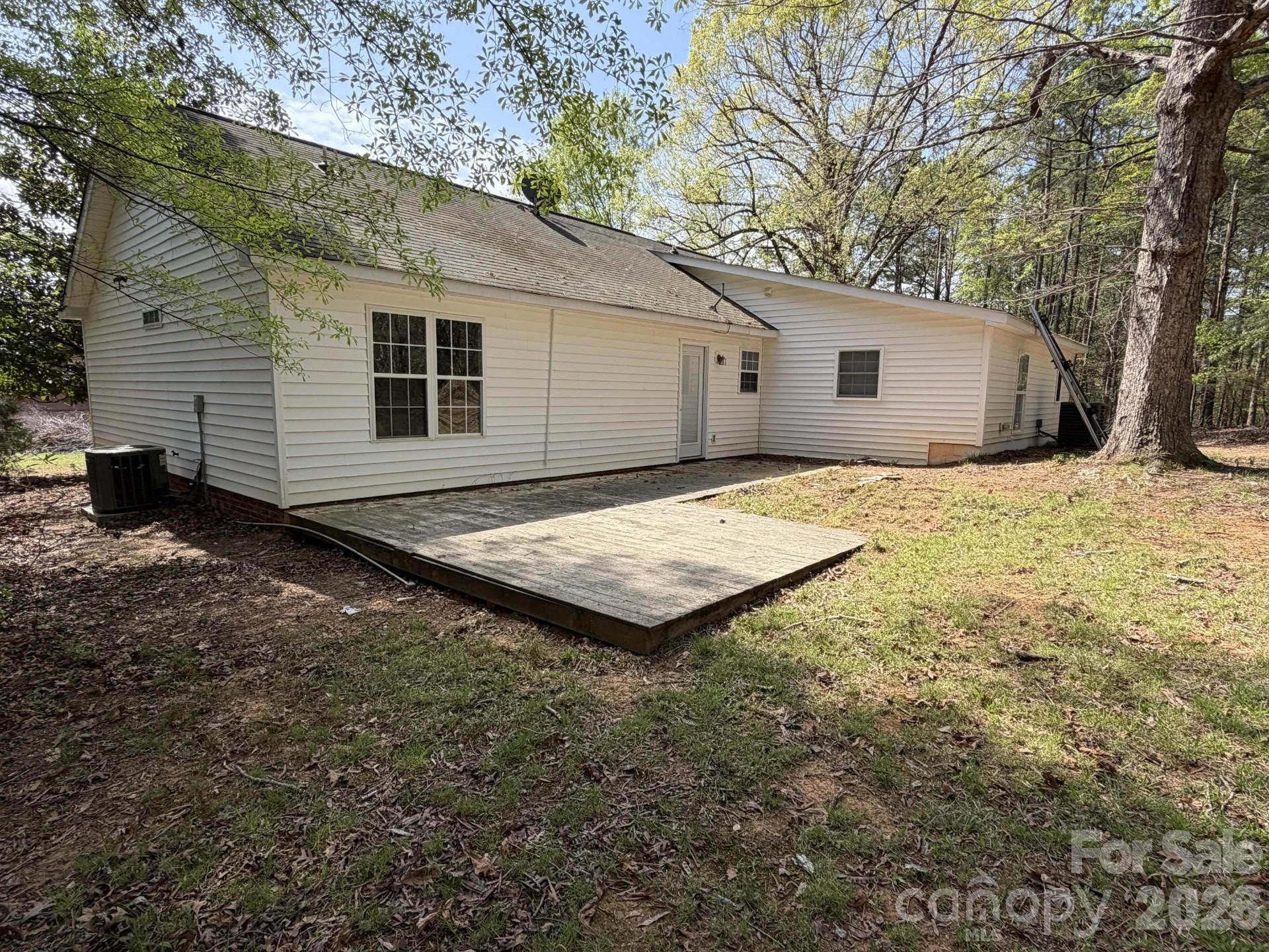 145 Ray Lee Street — Norwood