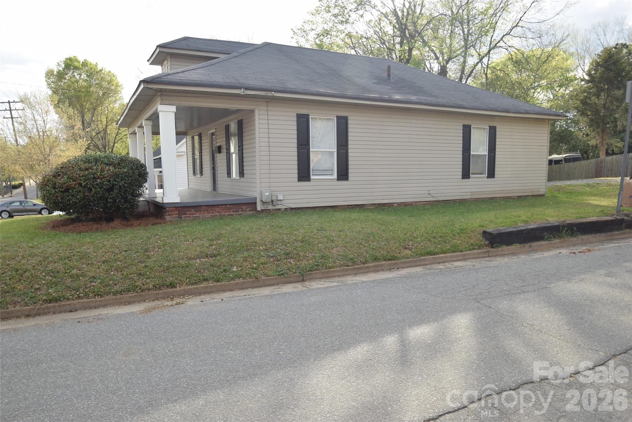152 Academy Avenue NW — Concord
