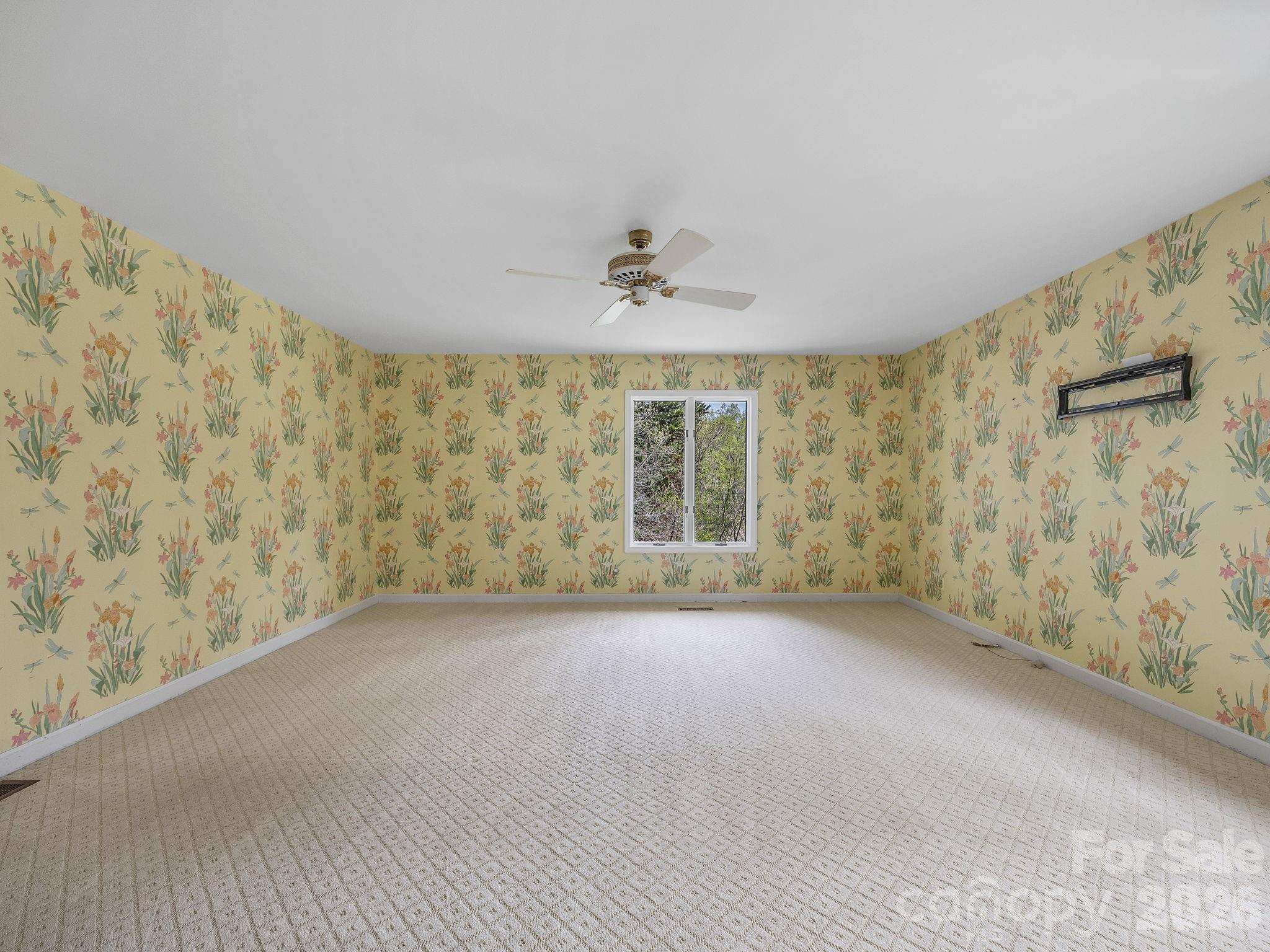 140 Meadowlark Drive — Tryon