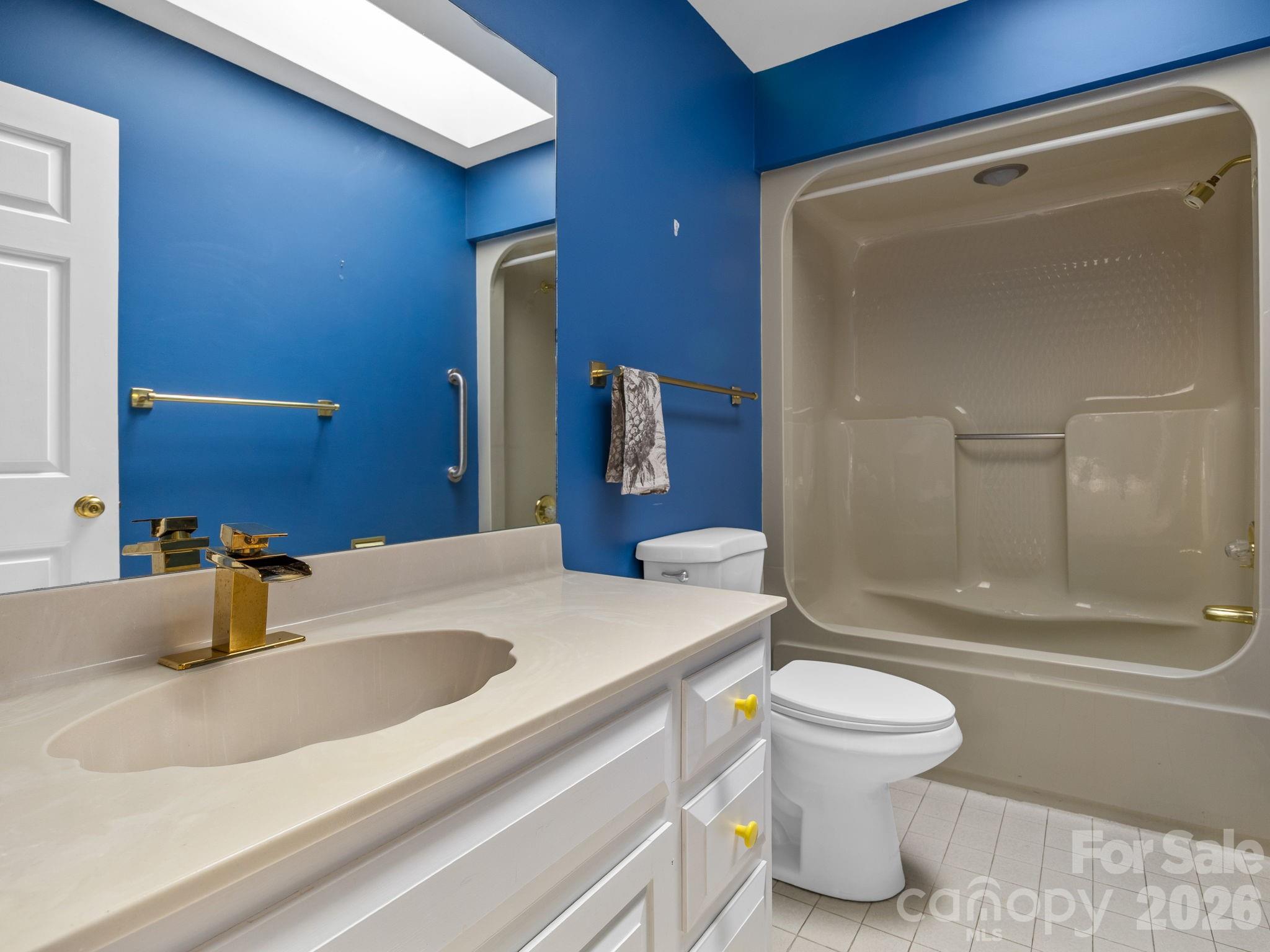 140 Meadowlark Drive — Tryon