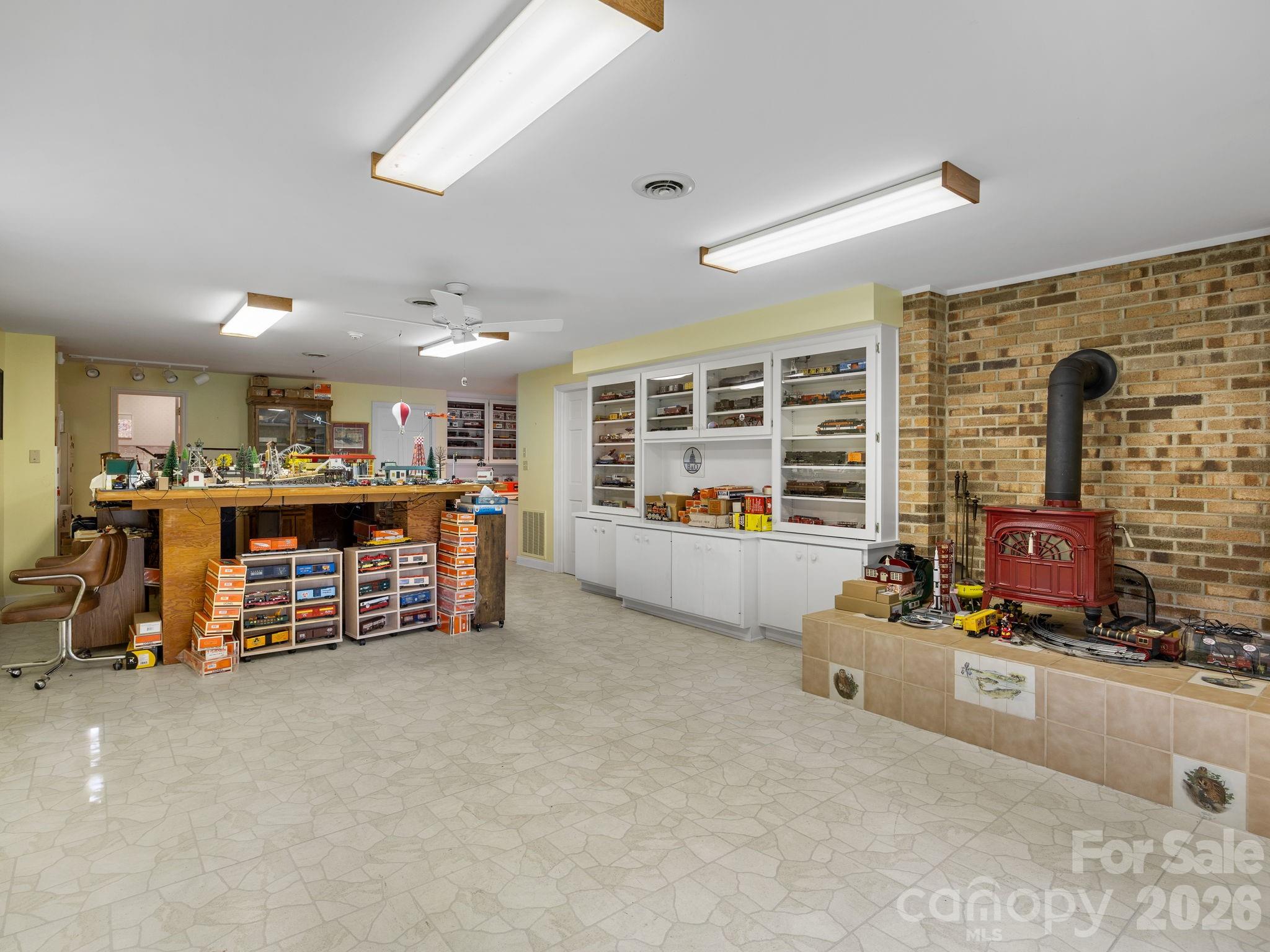 140 Meadowlark Drive — Tryon