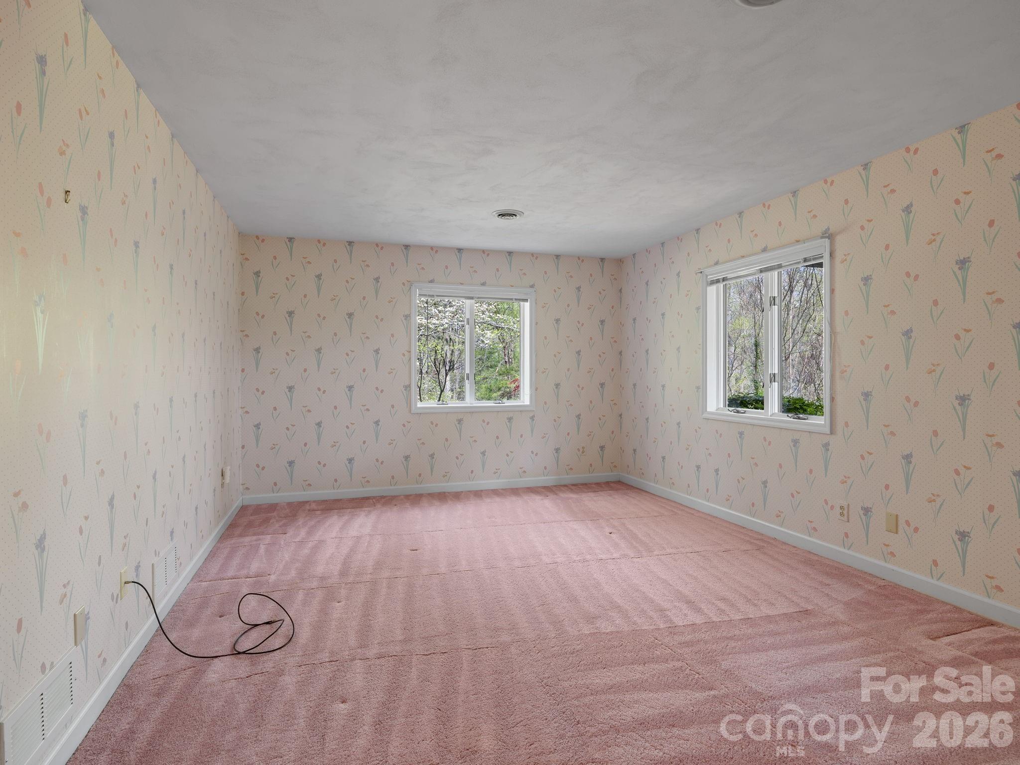 140 Meadowlark Drive — Tryon