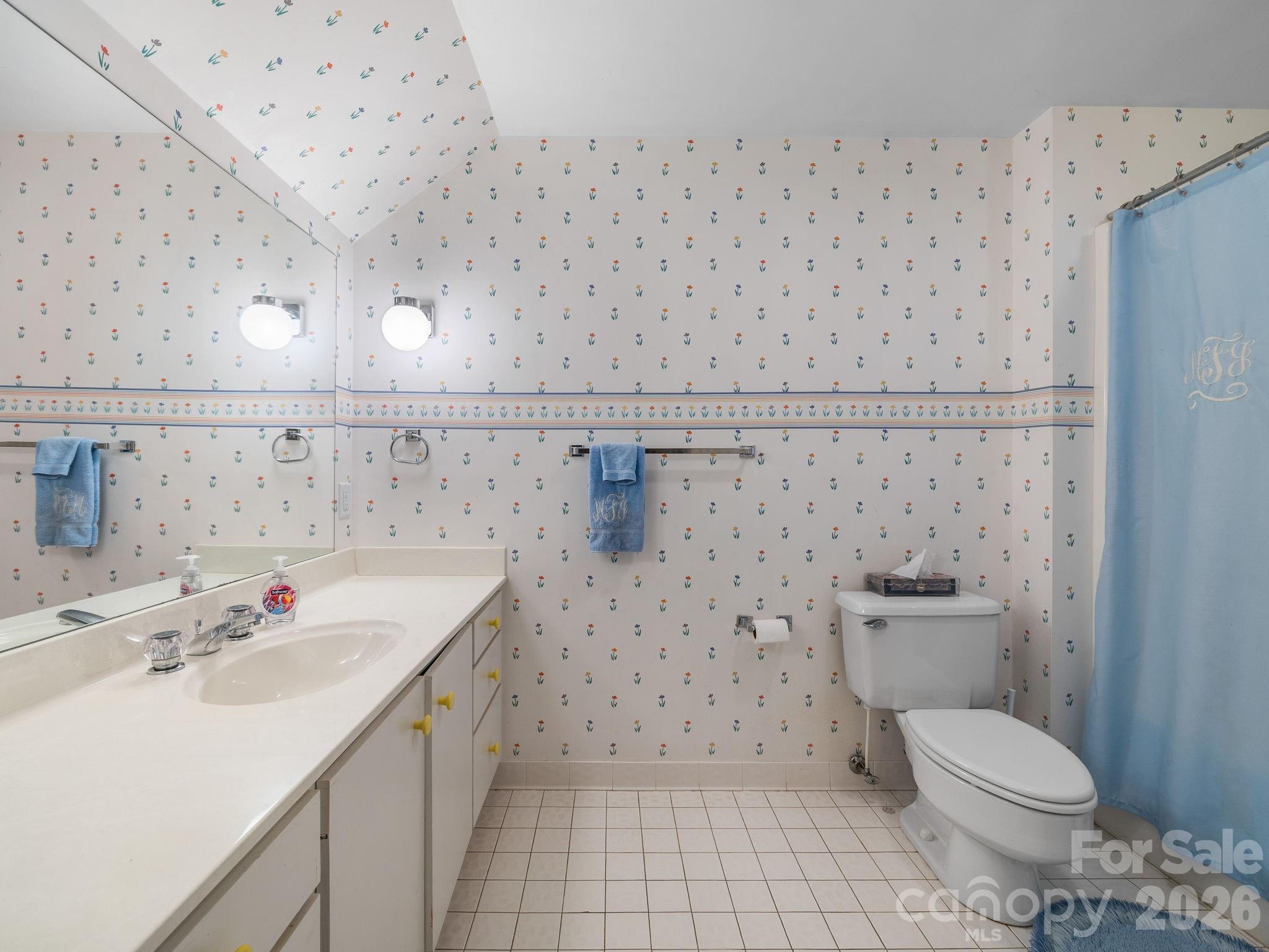 140 Meadowlark Drive — Tryon