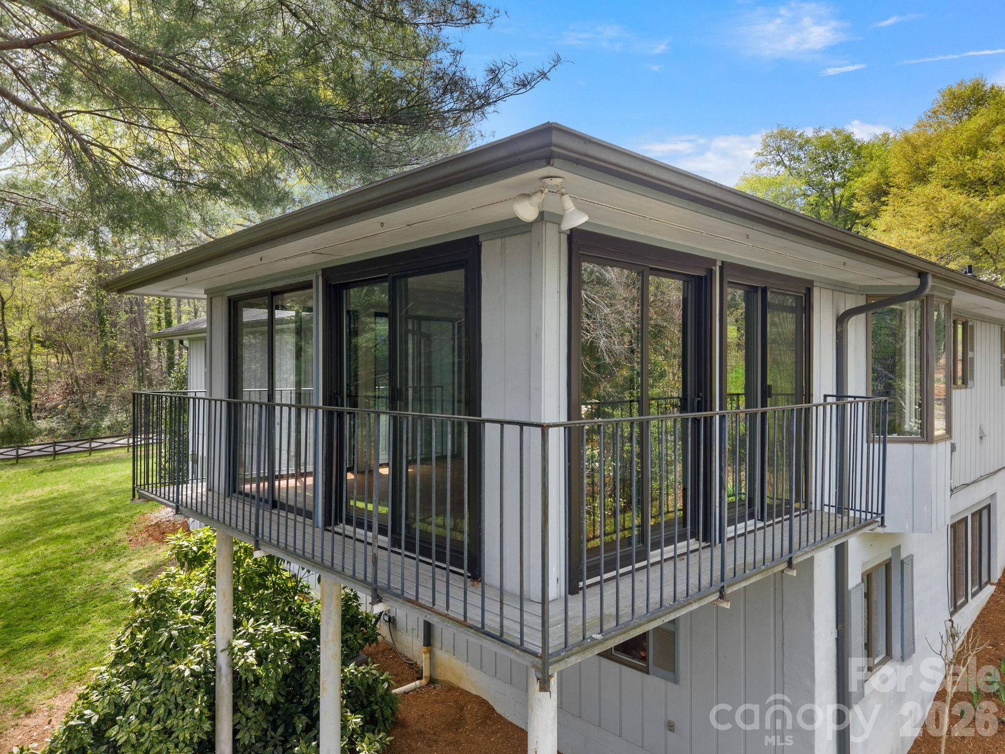 140 Meadowlark Drive — Tryon