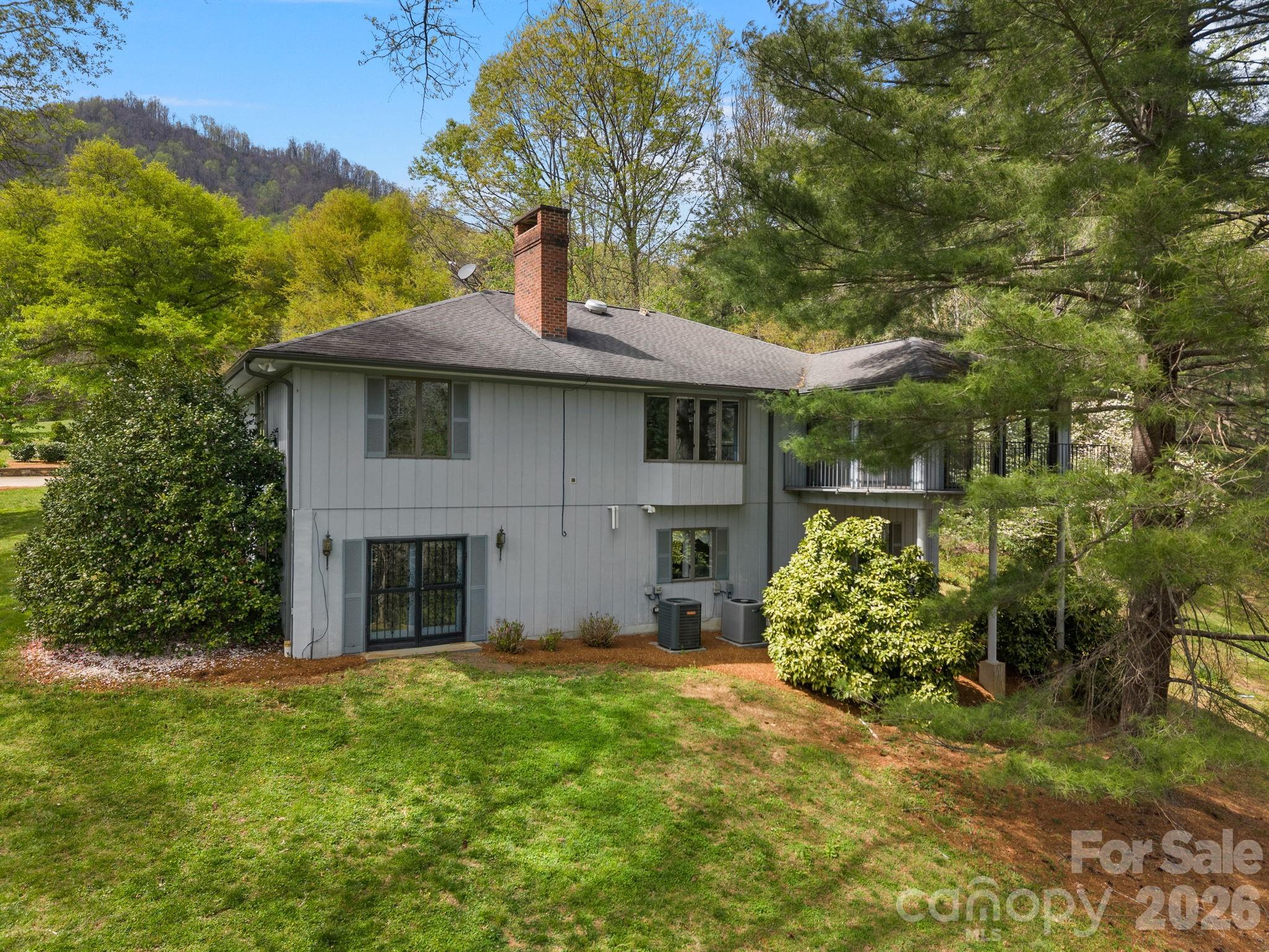 140 Meadowlark Drive — Tryon