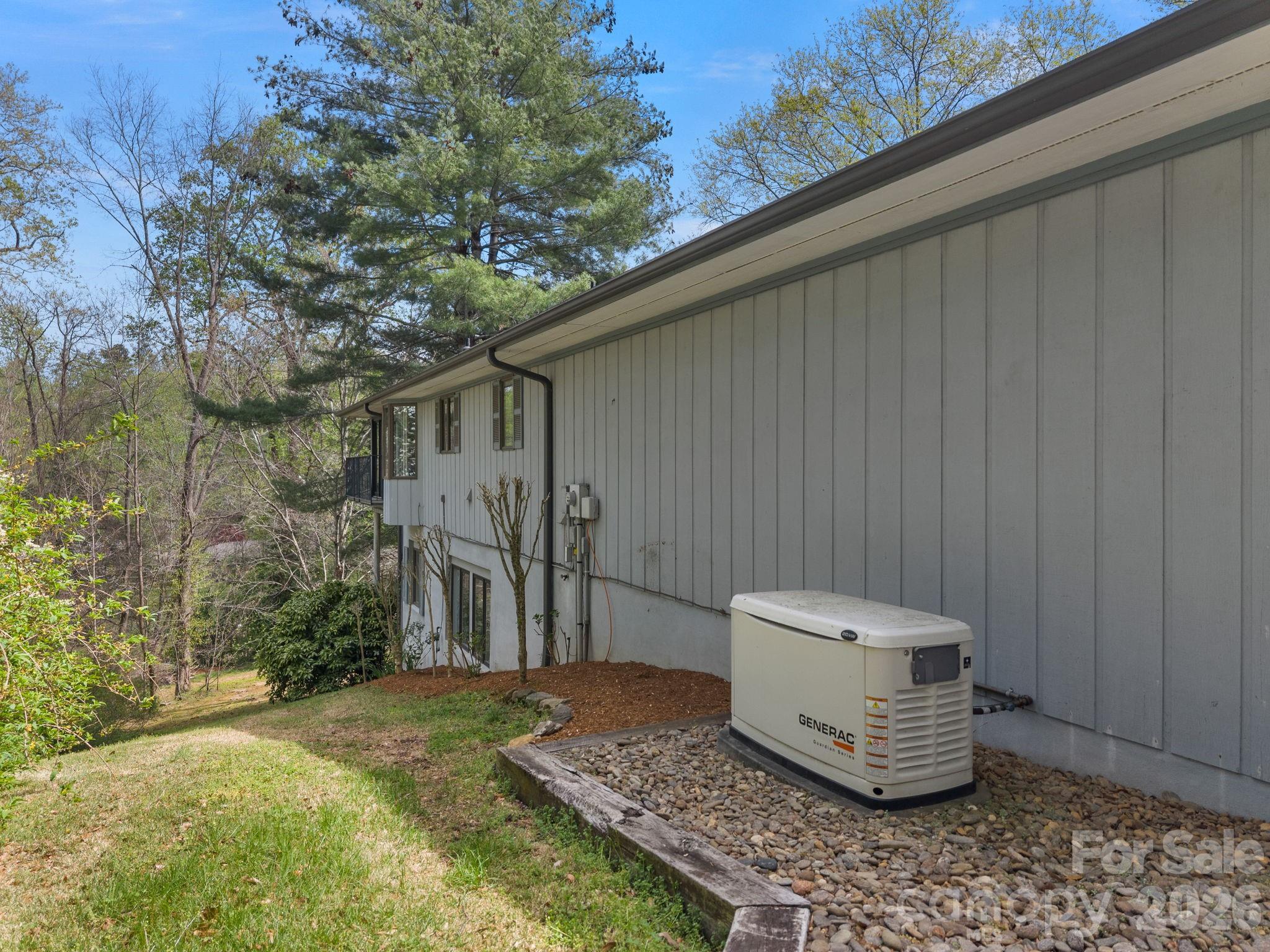 140 Meadowlark Drive — Tryon
