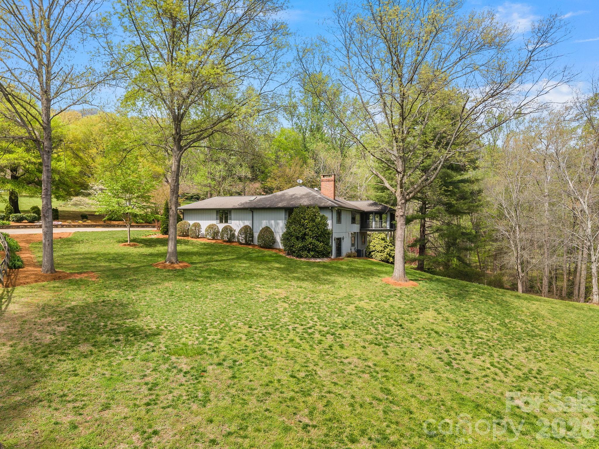 140 Meadowlark Drive — Tryon