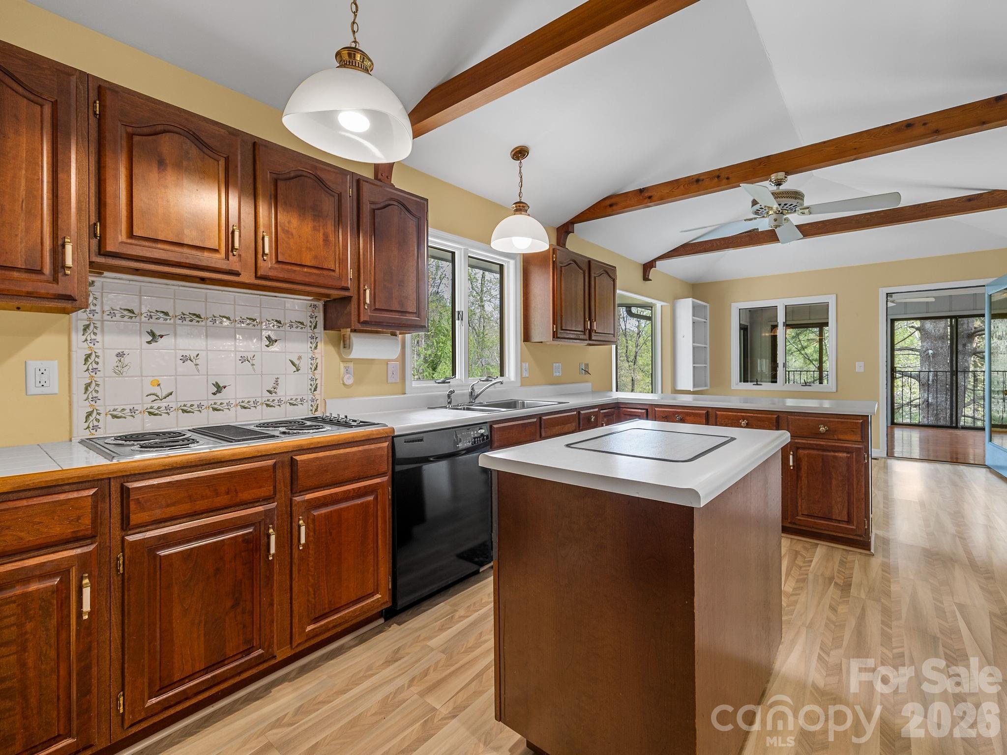 140 Meadowlark Drive — Tryon