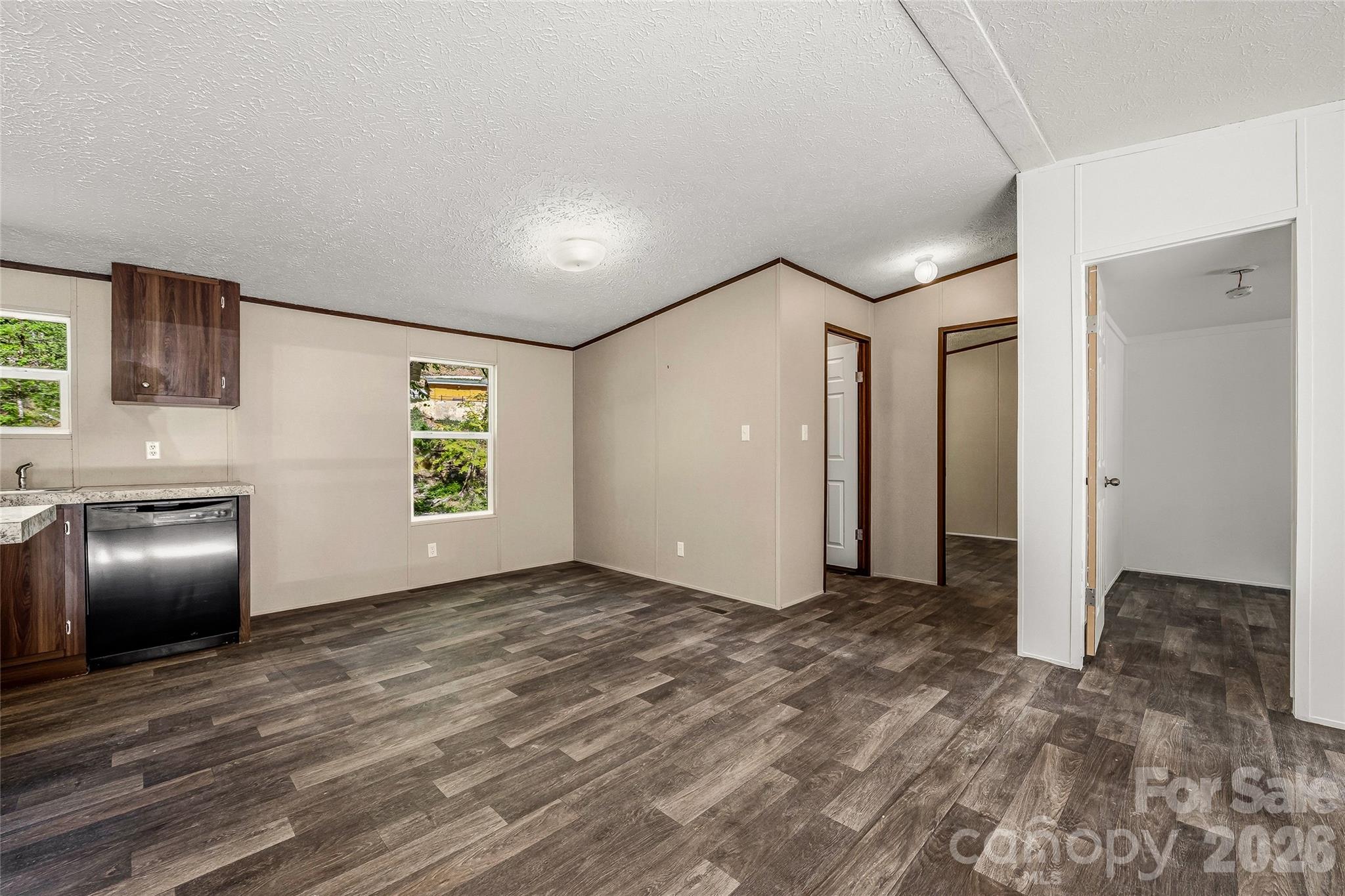 45 Alan Retreat Road — Hendersonville