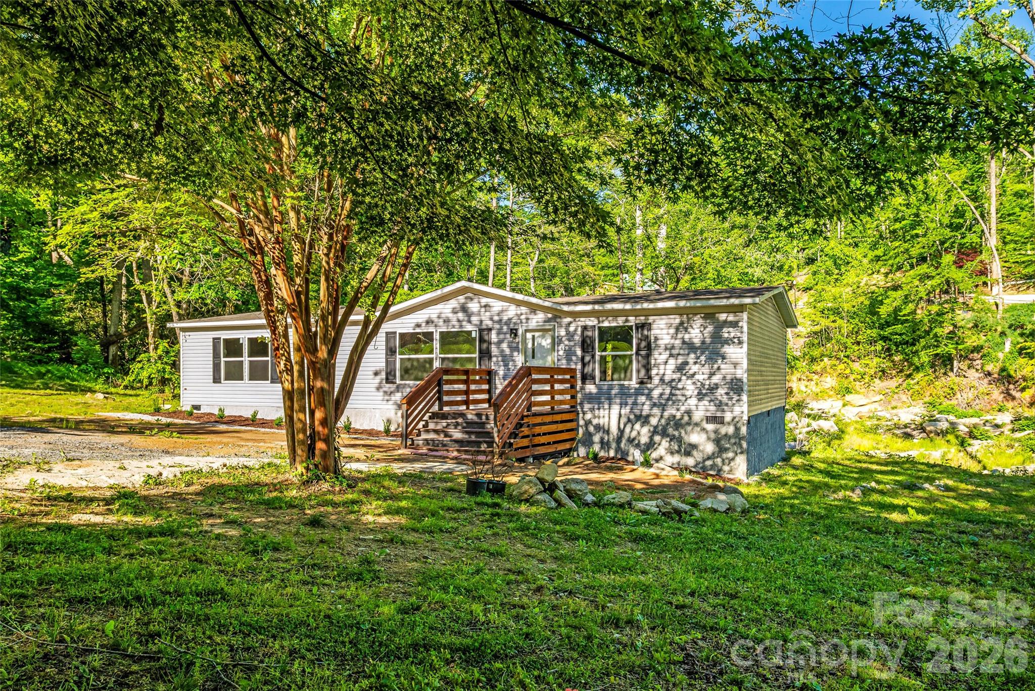 45 Alan Retreat Road — Hendersonville