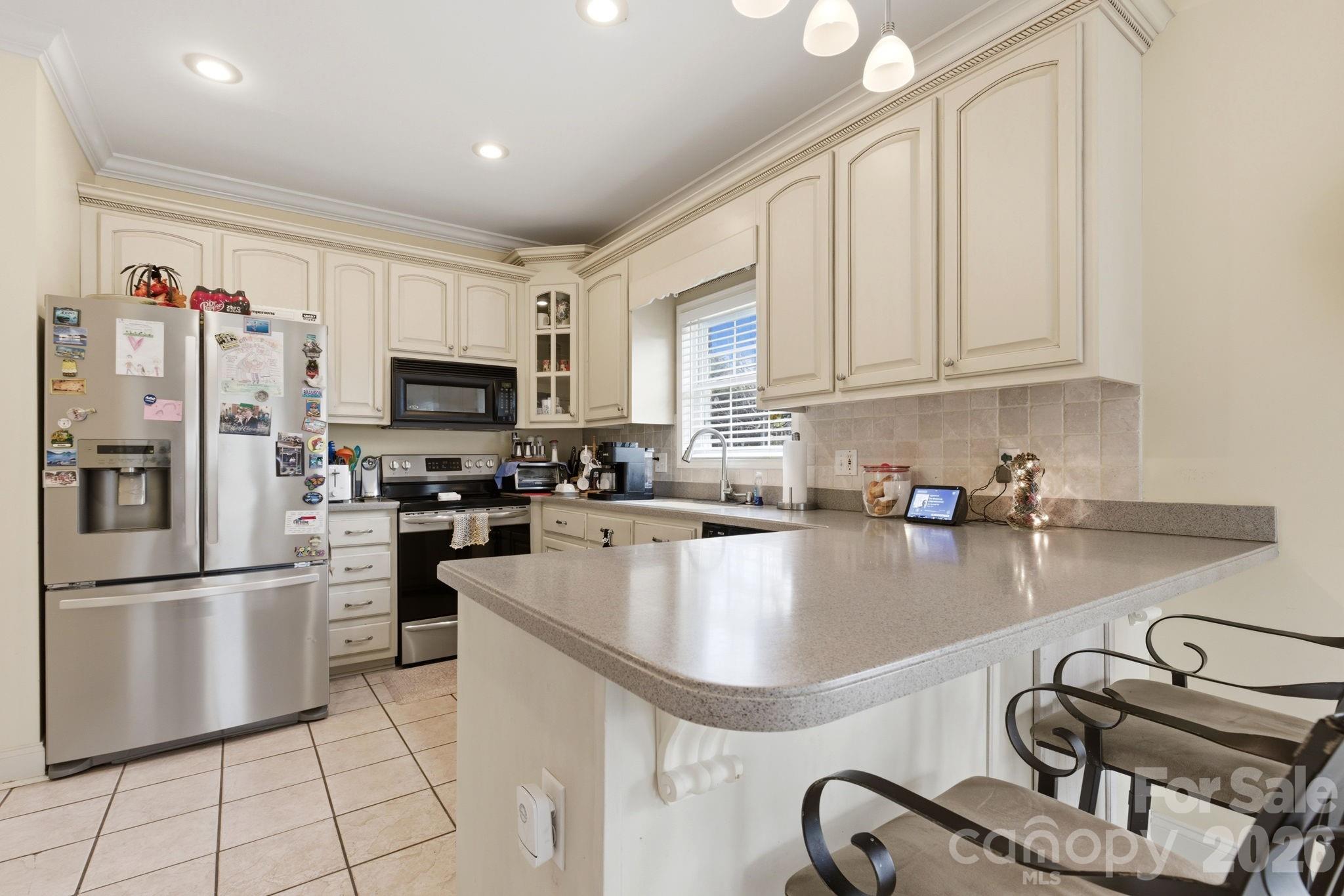 5518 Land Harbour Drive — Granite Falls