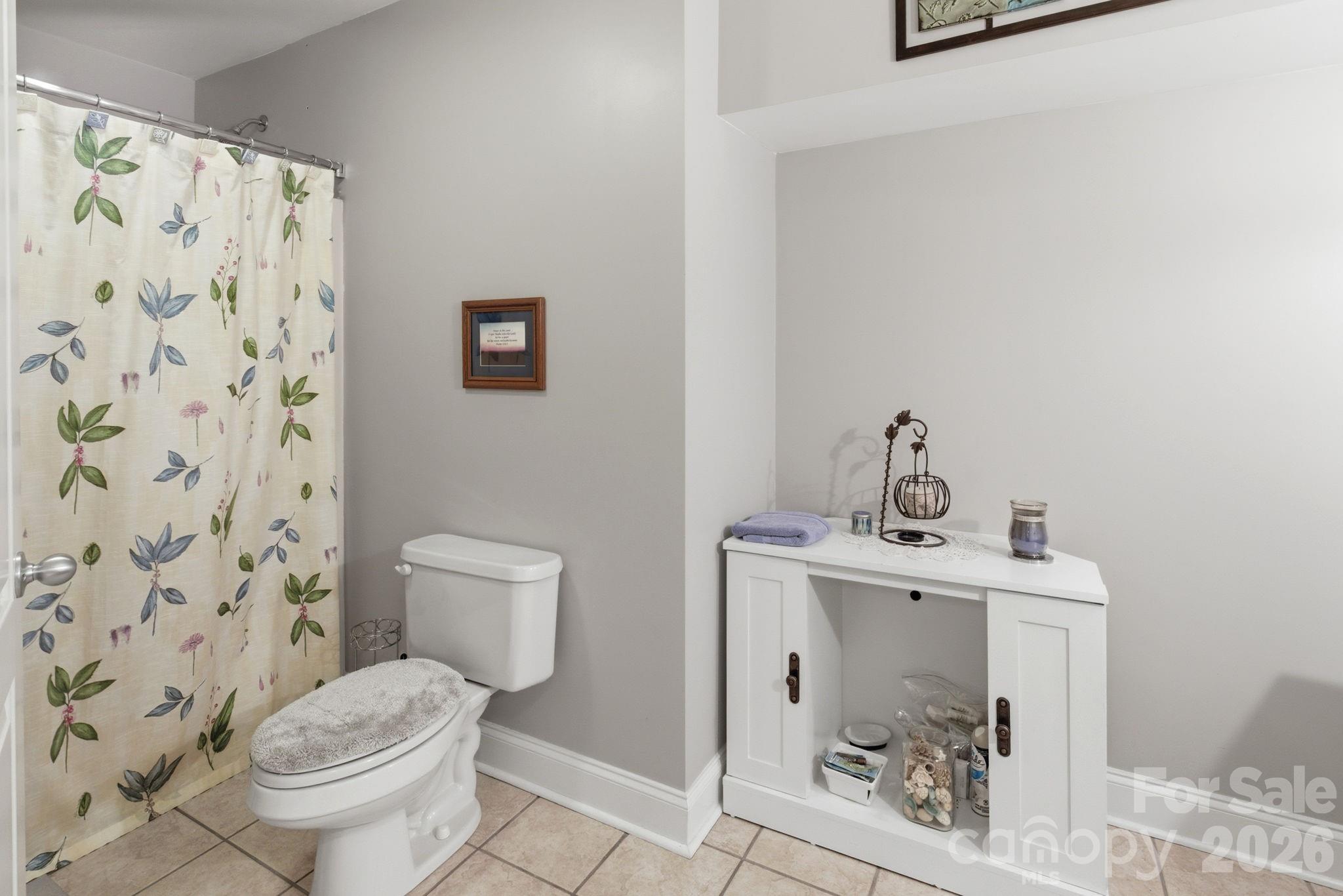 5518 Land Harbour Drive — Granite Falls