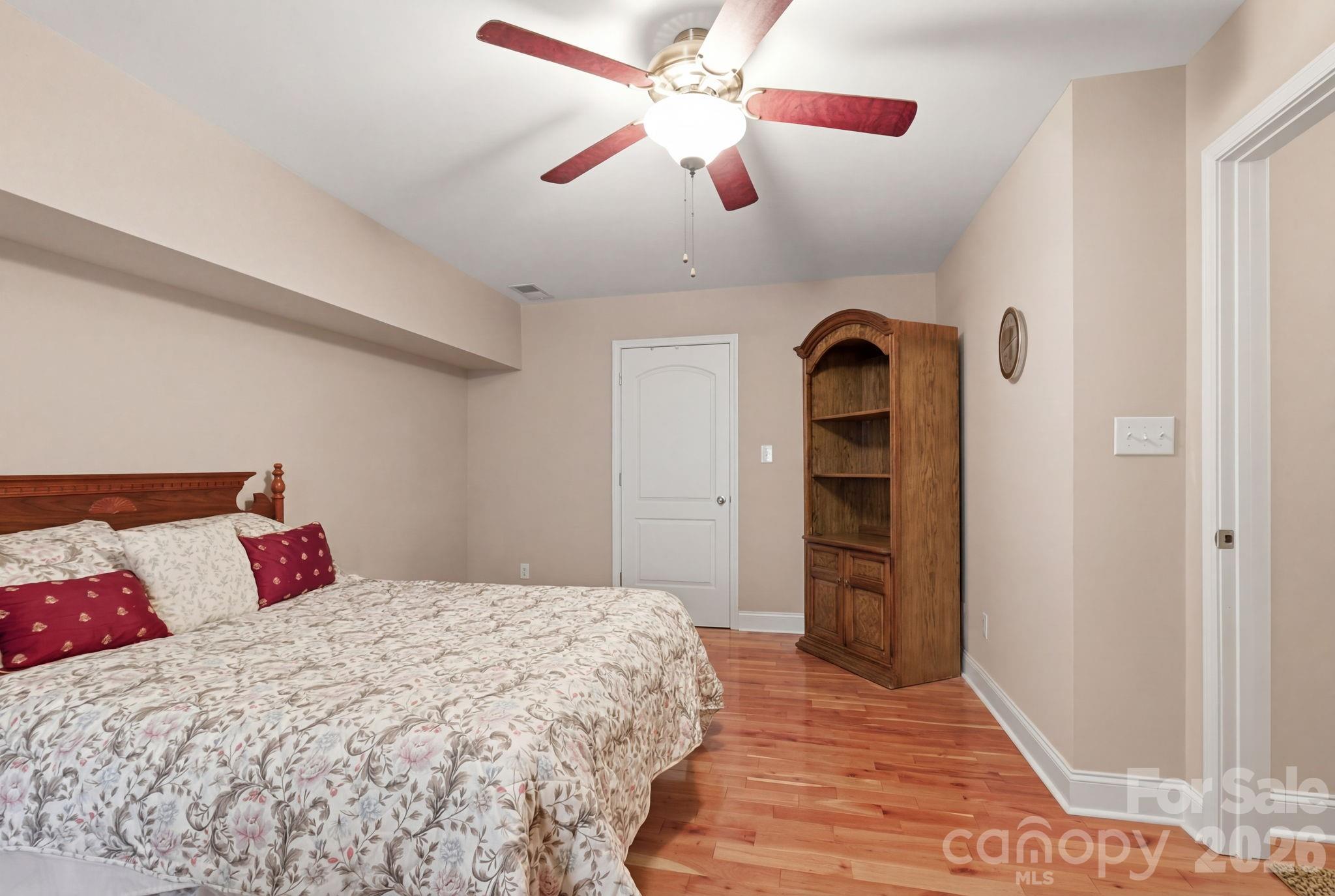5518 Land Harbour Drive — Granite Falls