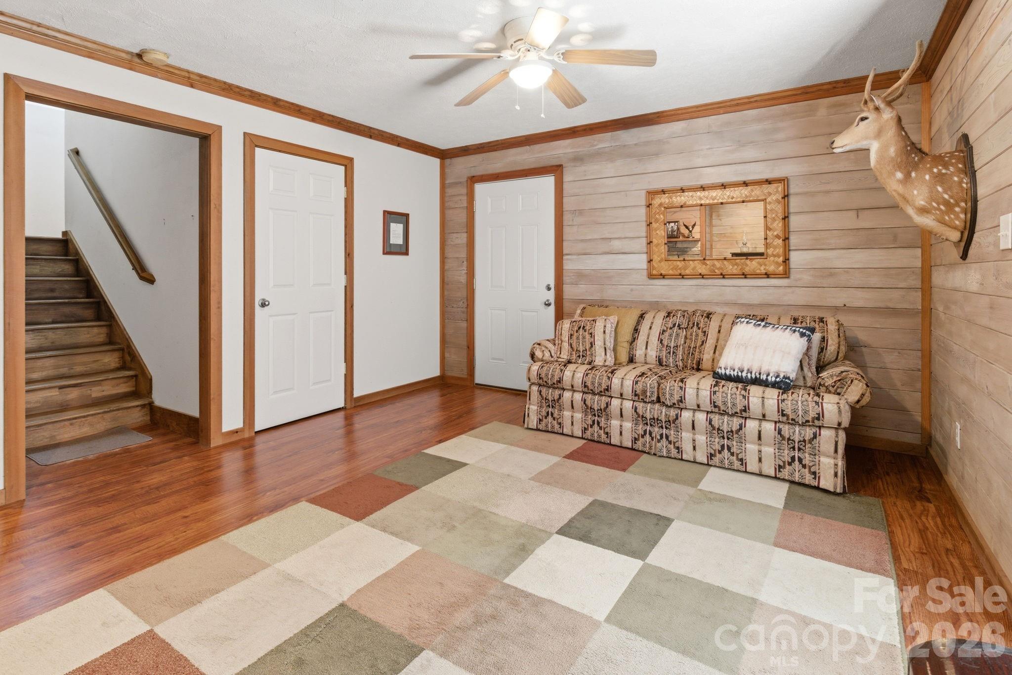 5518 Land Harbour Drive — Granite Falls
