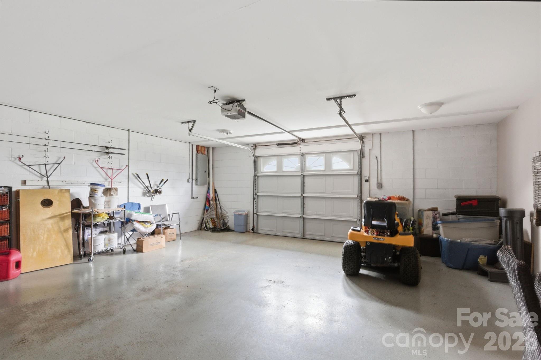 5518 Land Harbour Drive — Granite Falls