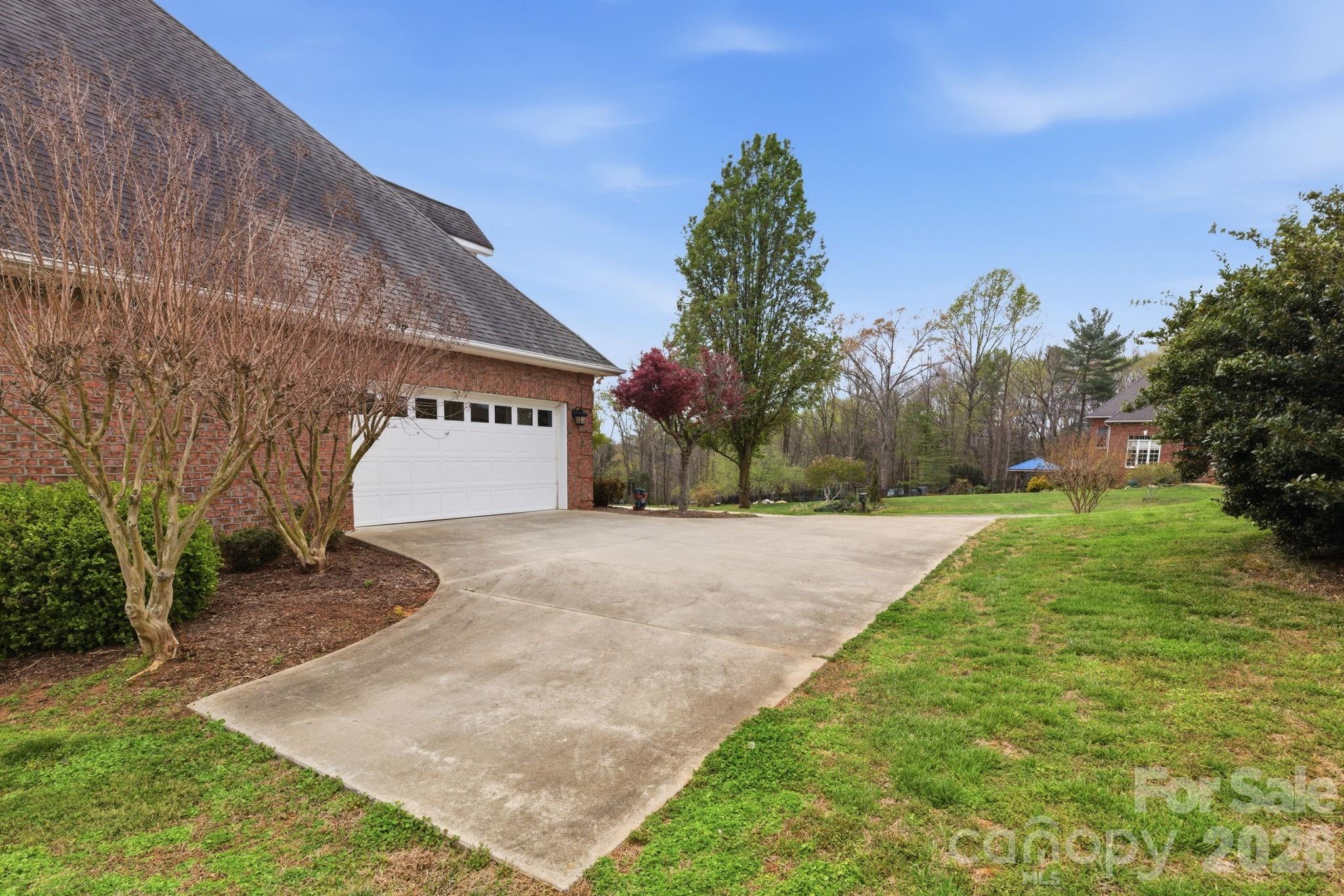 5518 Land Harbour Drive — Granite Falls