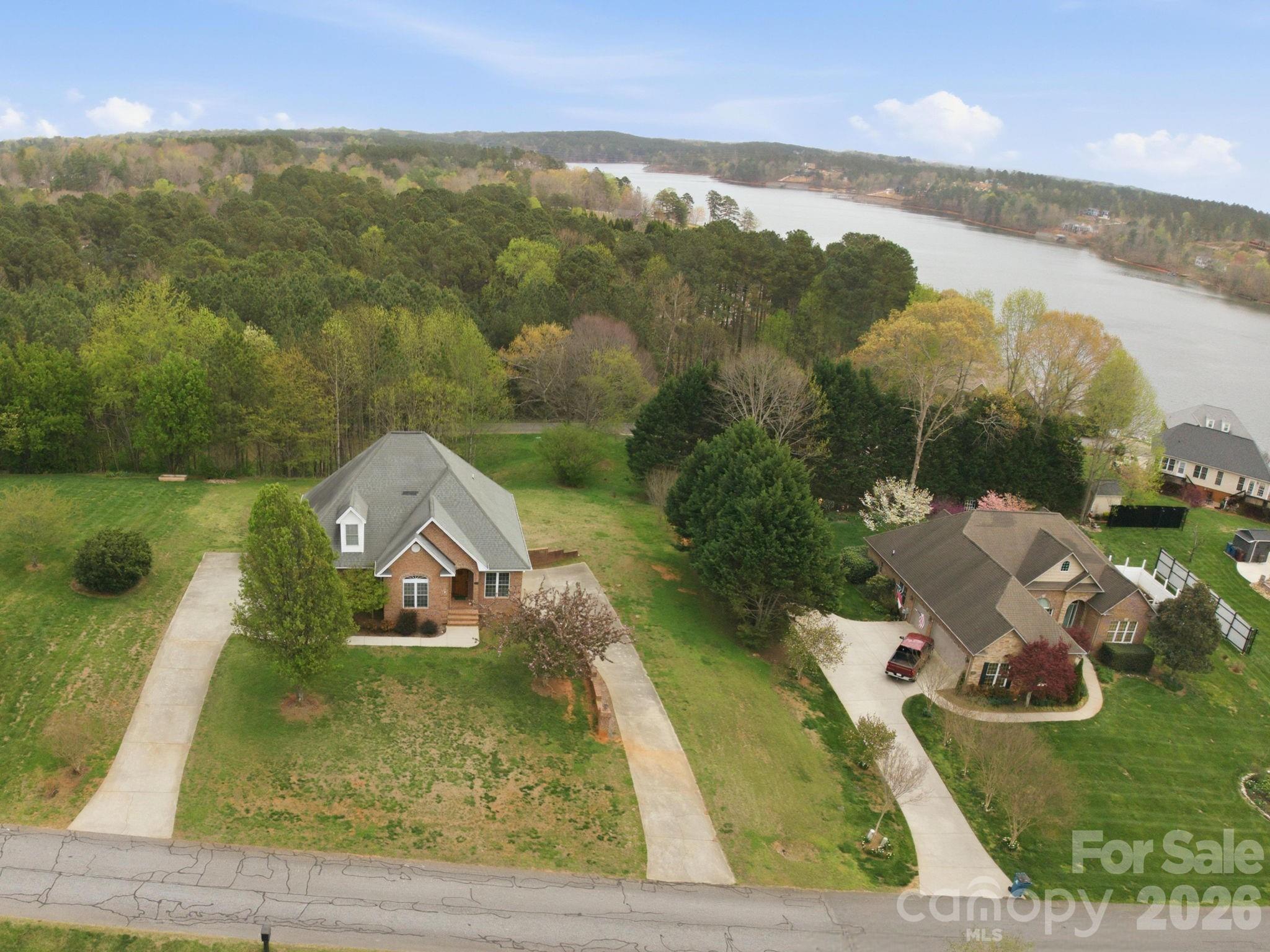 5518 Land Harbour Drive — Granite Falls