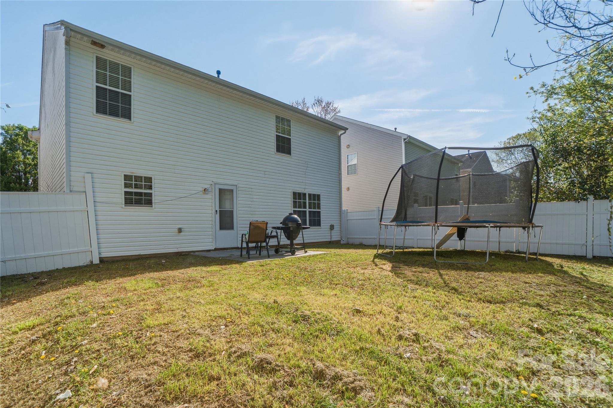 1217 Jordans Pond Lane — Charlotte
