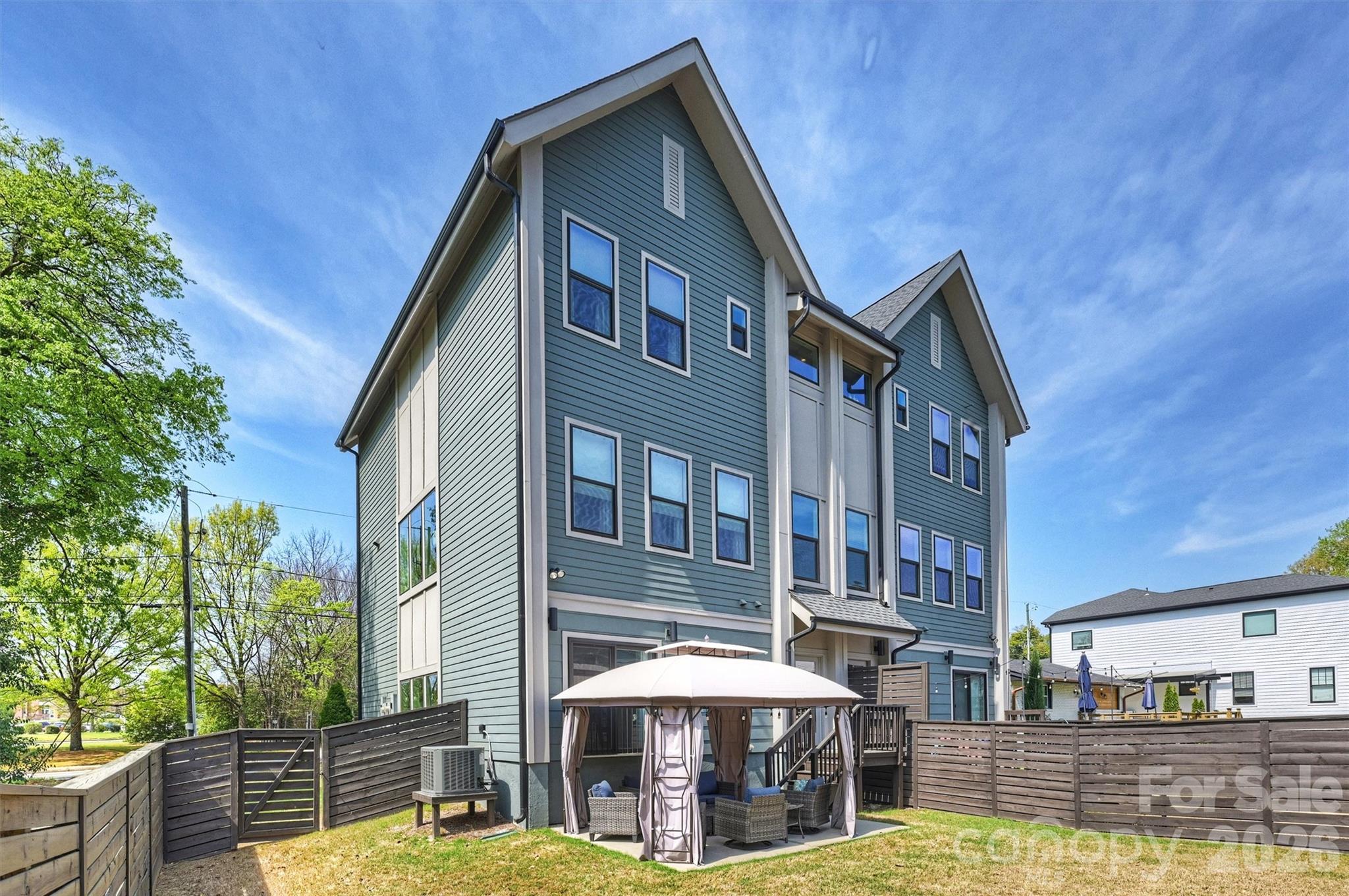1500 Hawthorne Lane #A — Charlotte