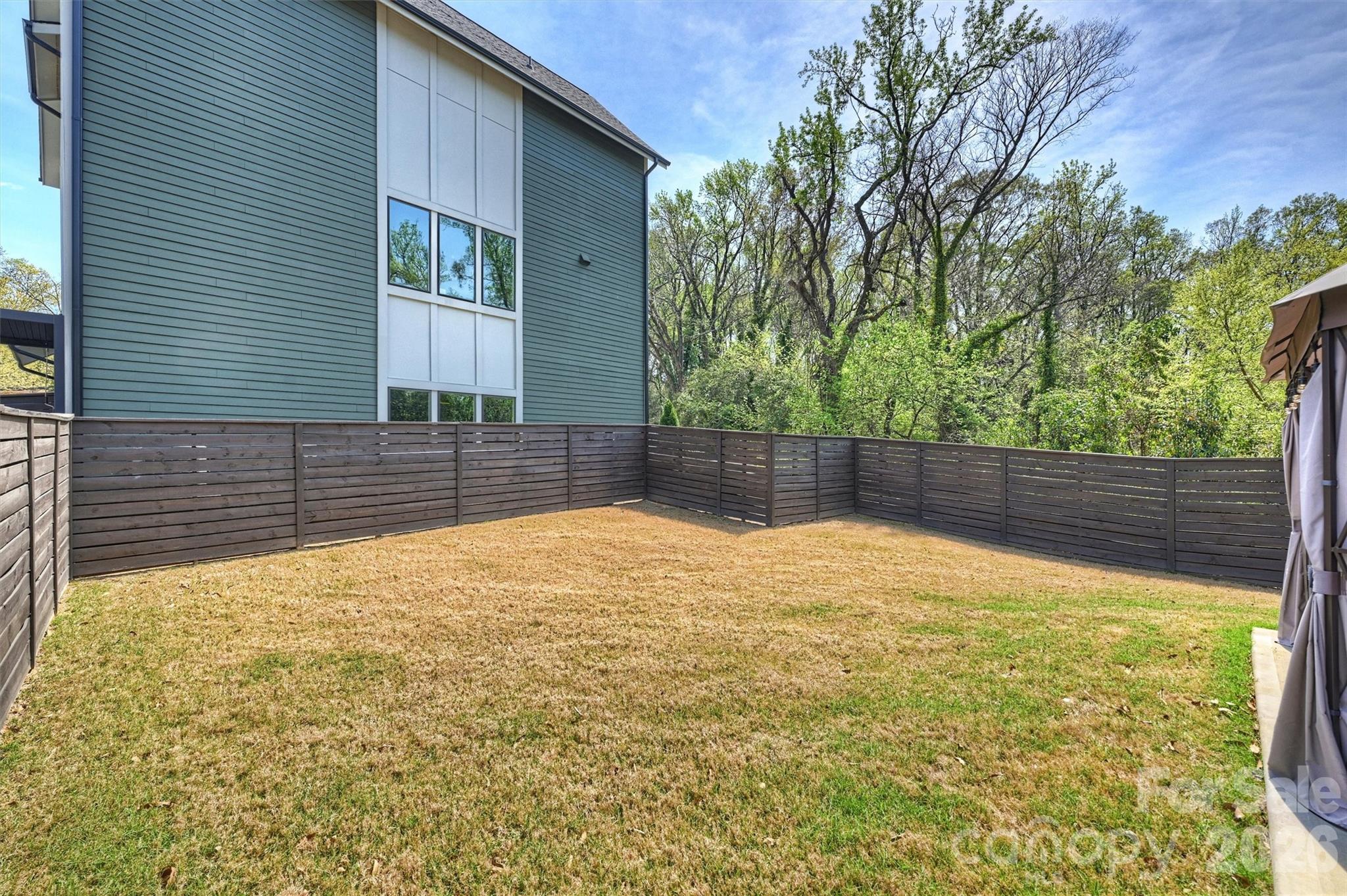1500 Hawthorne Lane #A — Charlotte