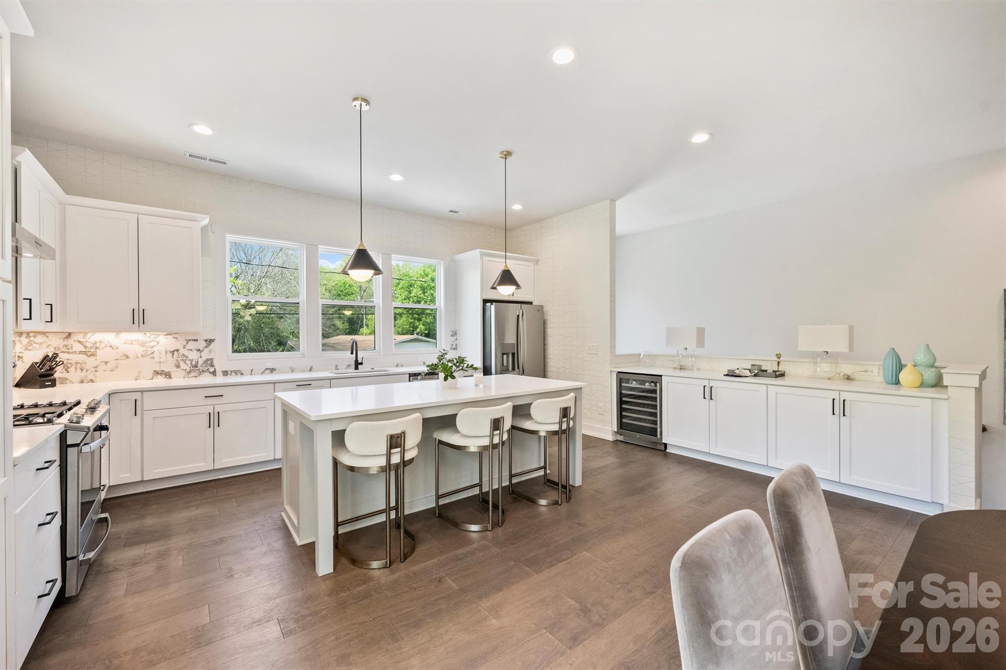 1500 Hawthorne Lane #A — Charlotte